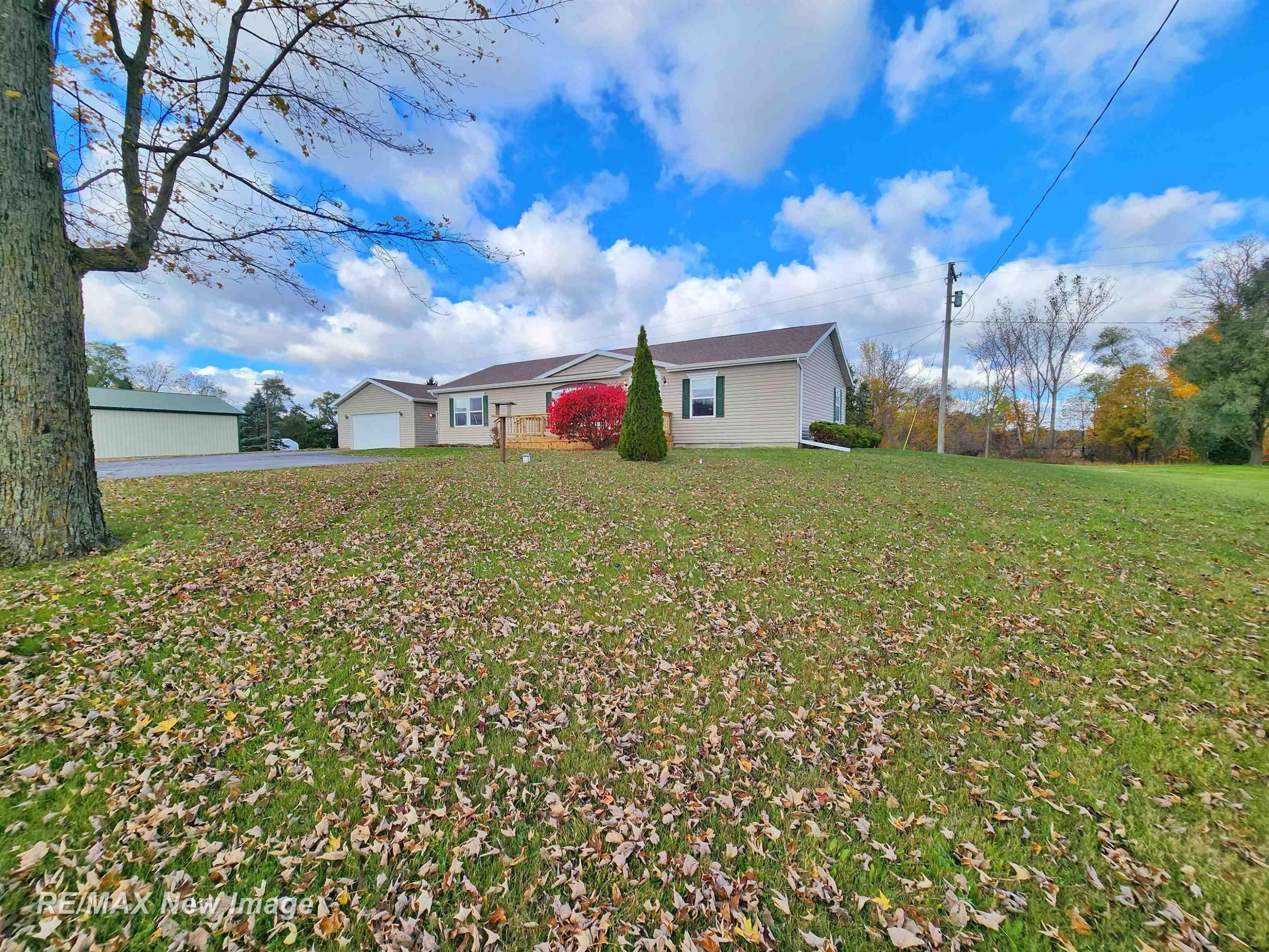 214 W Pinconning Road, Pinconning, MI 48650 — Photo 6
