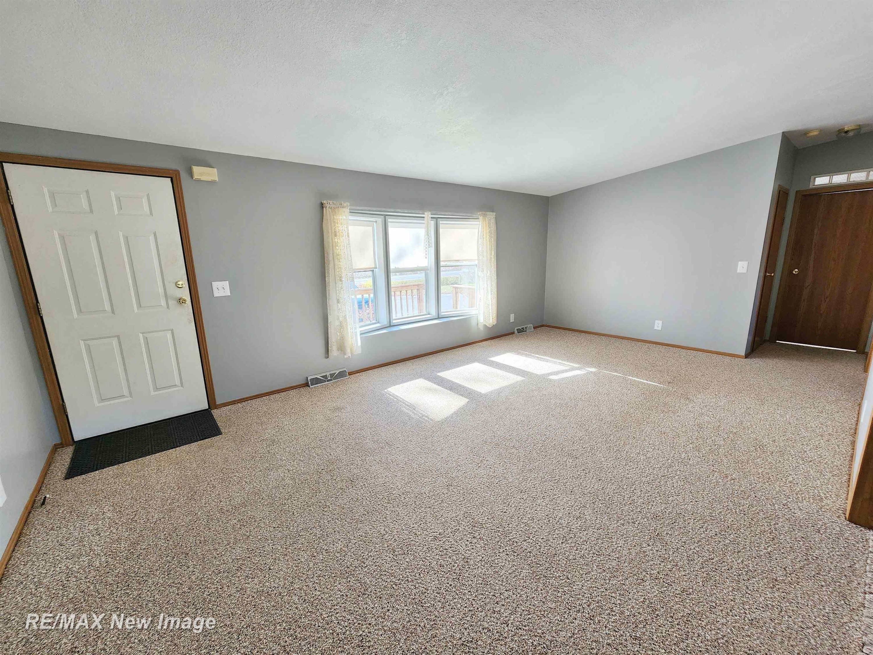 214 W Pinconning Road, Pinconning, MI 48650 — Photo 8