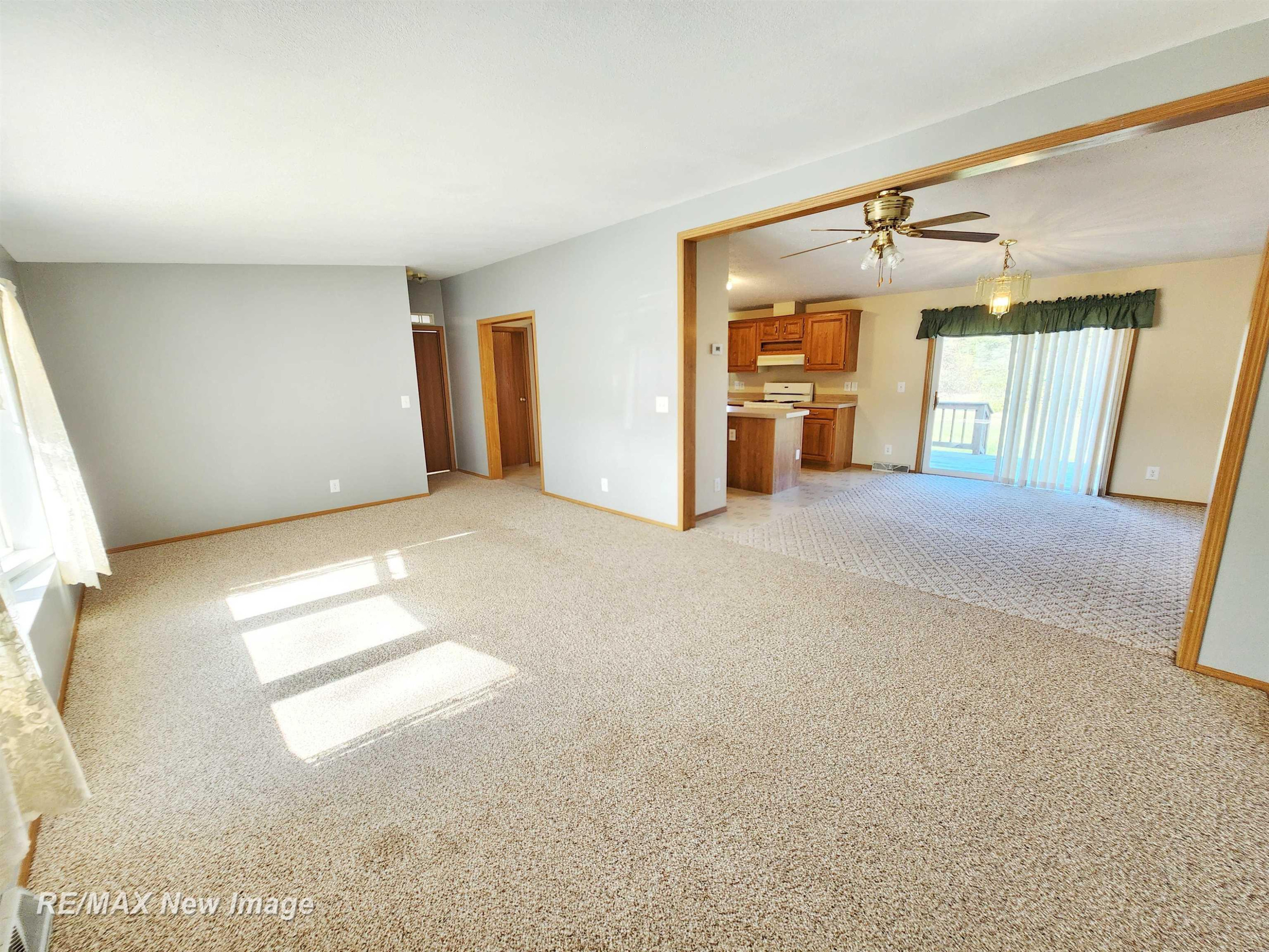 214 W Pinconning Road, Pinconning, MI 48650 — Photo 9