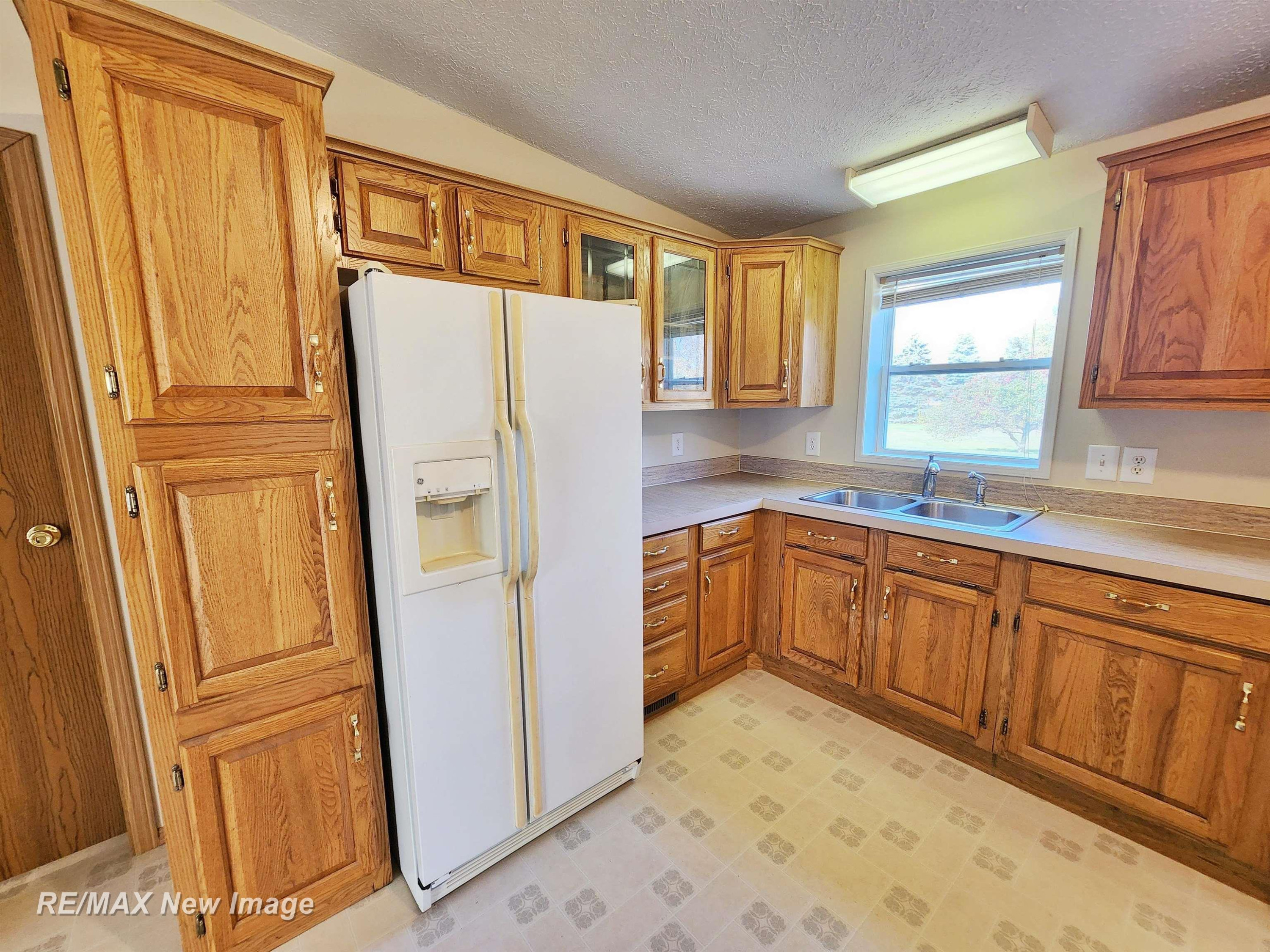 214 W Pinconning Road, Pinconning, MI 48650 — Photo 14