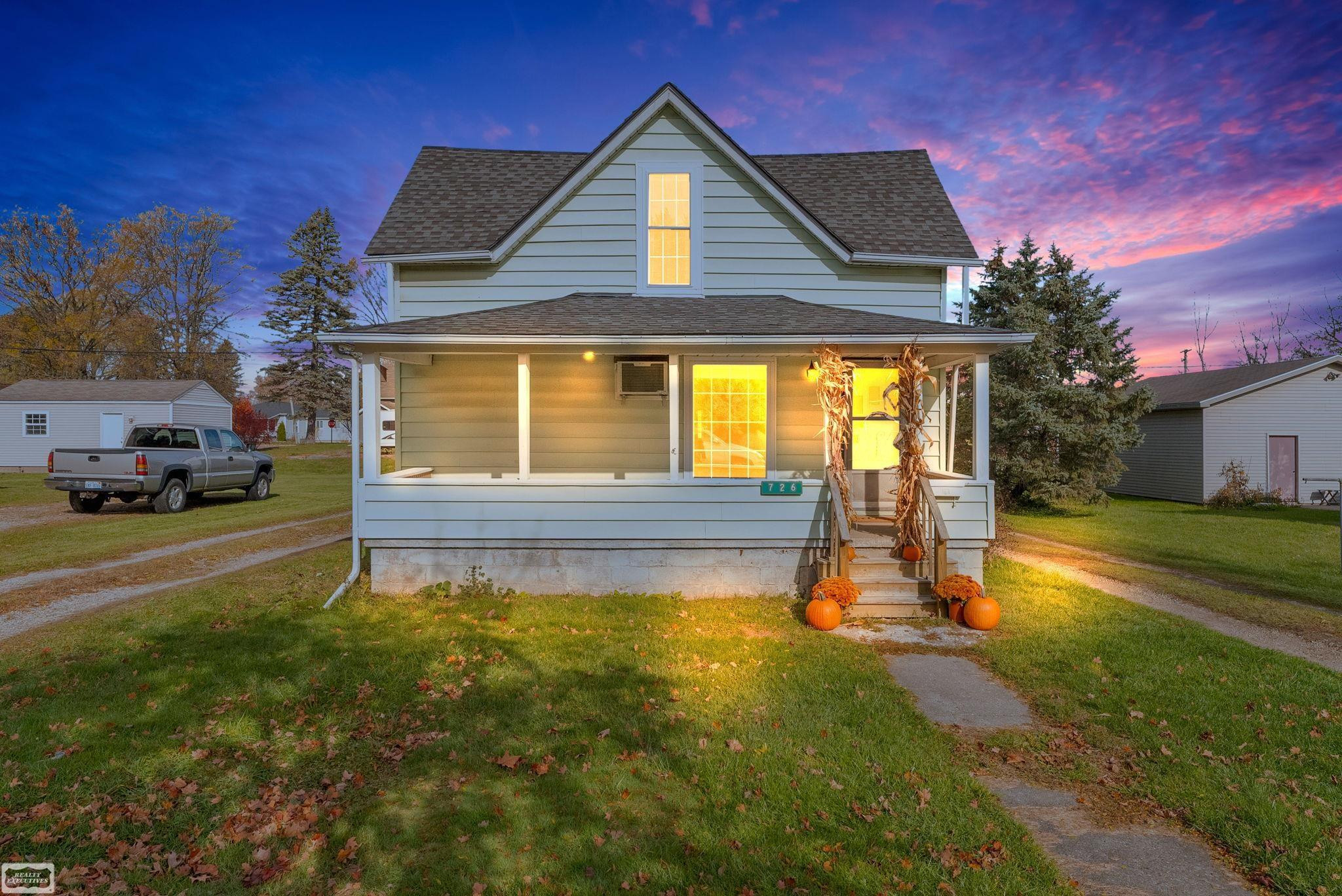 726 Turrill Avenue, Lapeer, MI 48446 — Photo 2