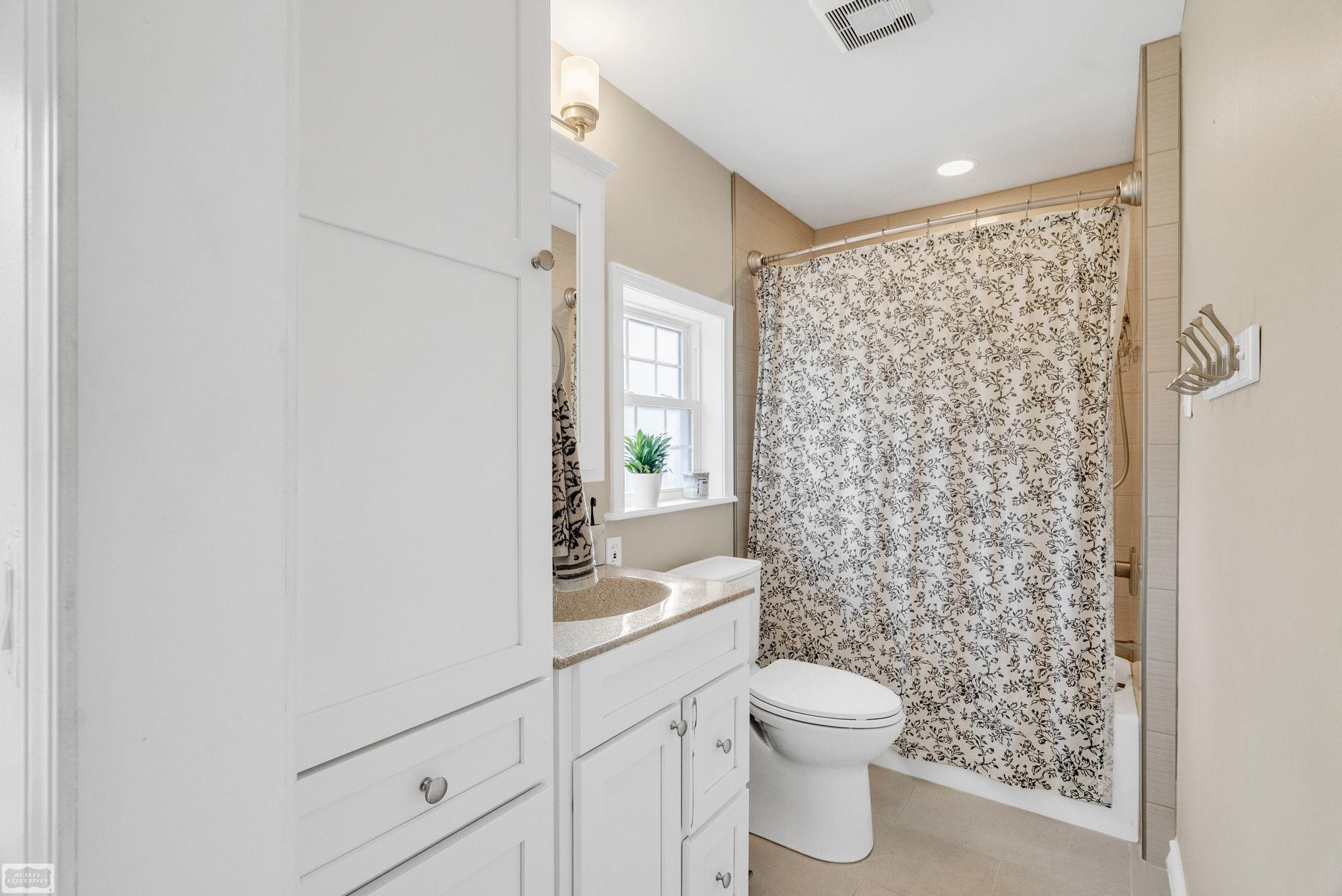 726 Turrill Avenue, Lapeer, MI 48446 — Photo 19