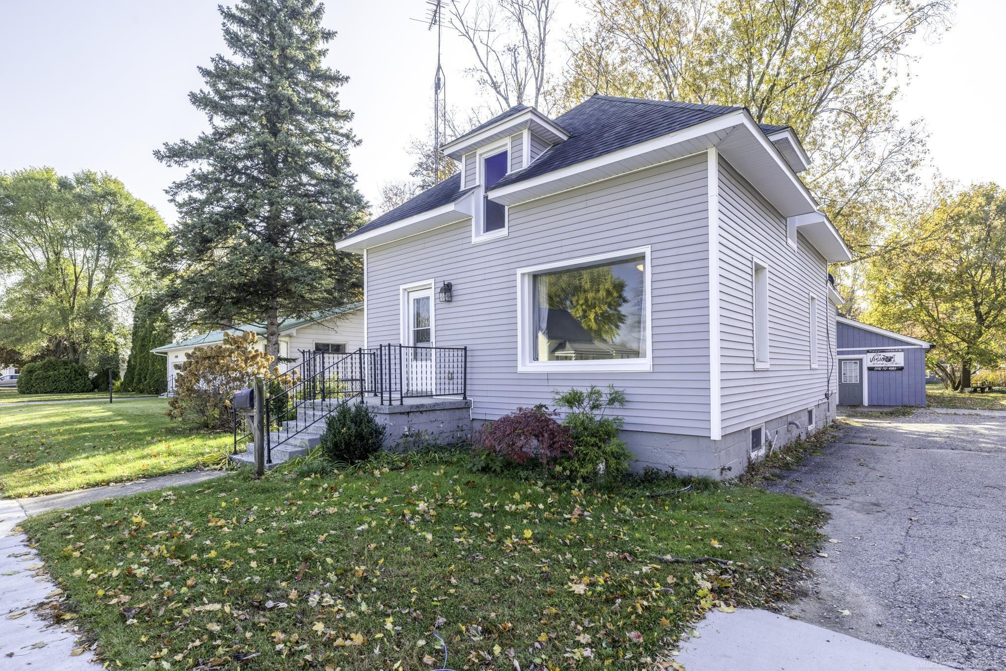 146 Wells Street, Croswell, MI 48422 — front exterior