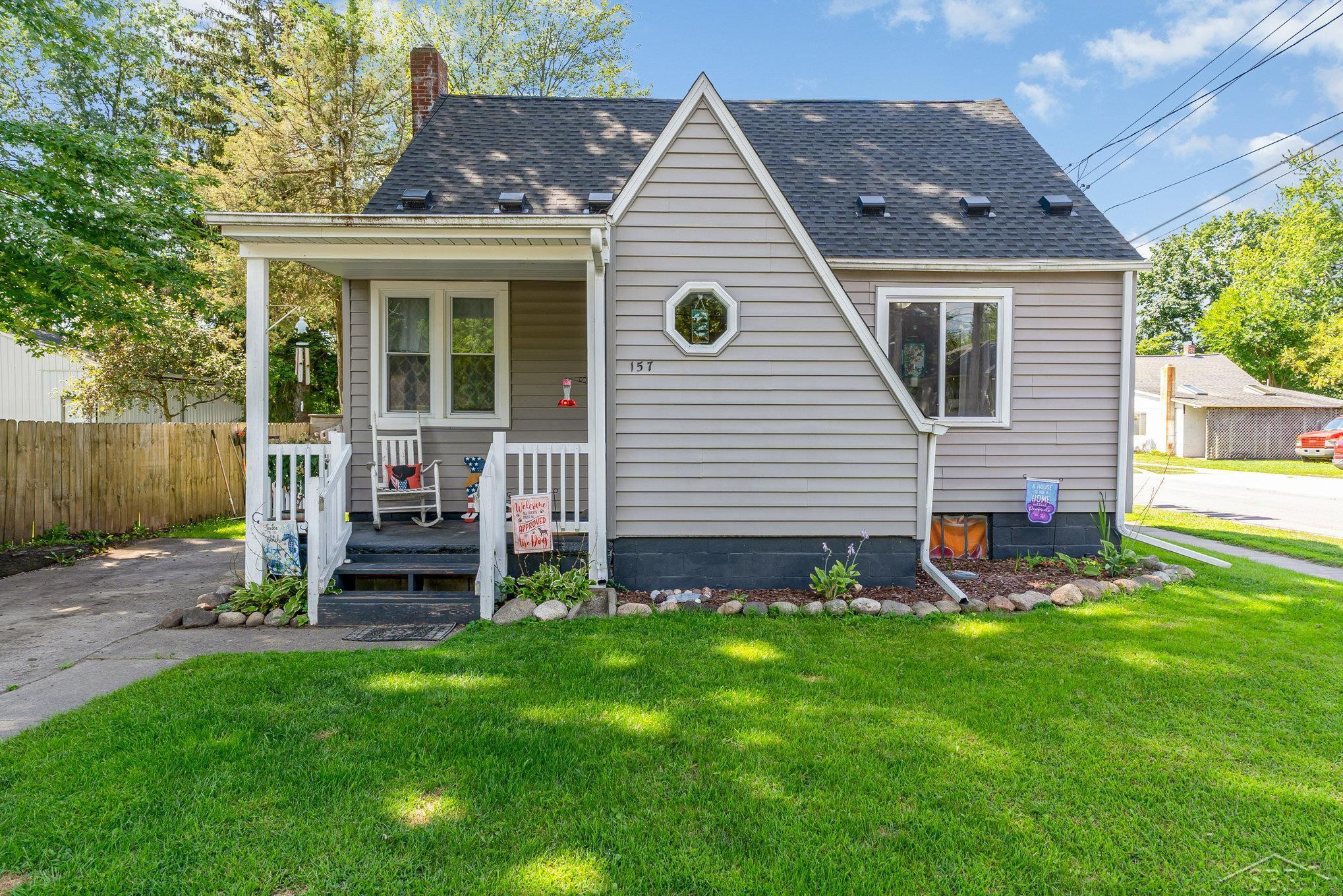 157 N Genesee Street, Montrose, MI 48457 — Photo 2