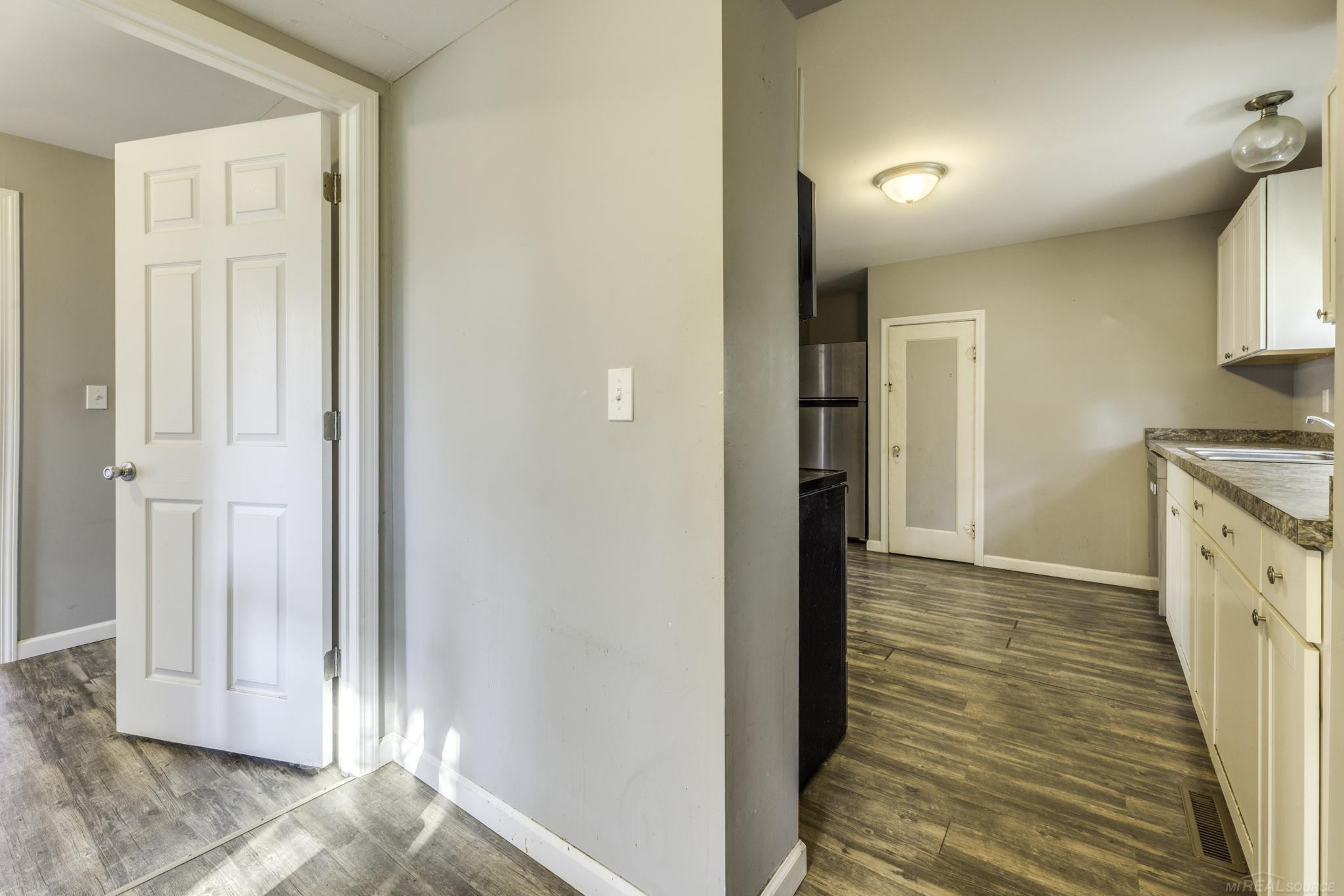 146 Wells Street, Croswell, MI 48422 — Photo 15