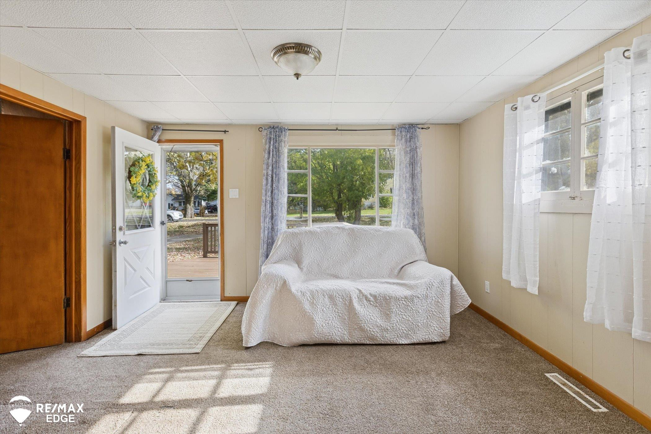 1166 Forest Avenue, Burton, MI 48509 — Photo 4