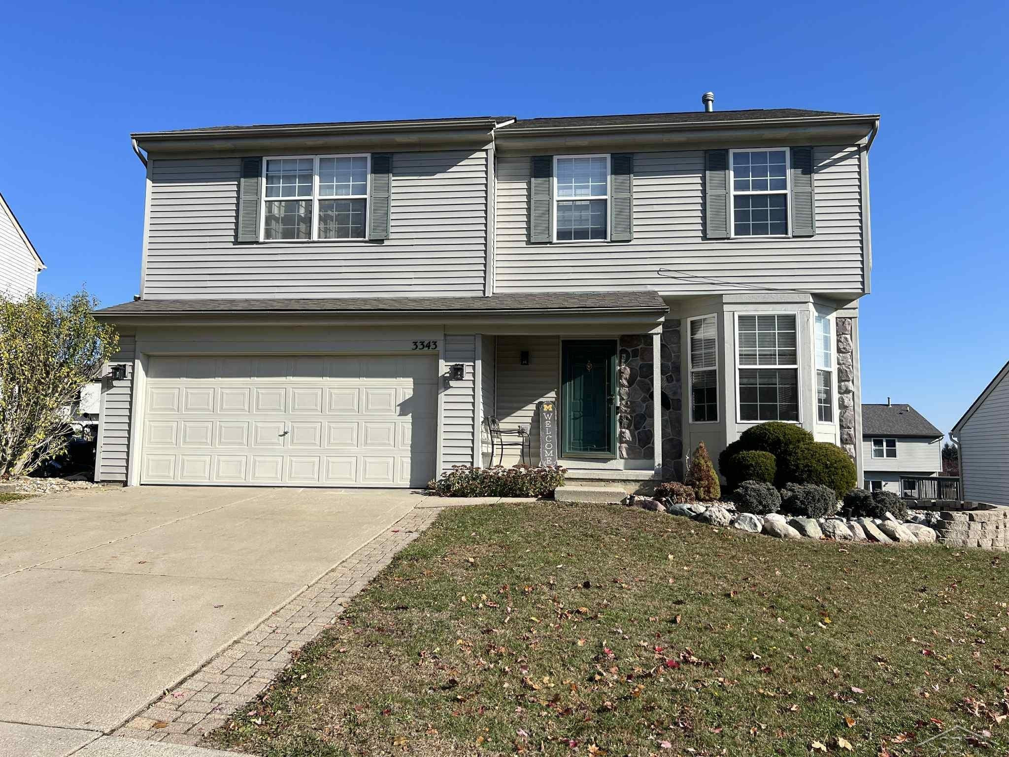 3343 Herrington Drive, Holly, MI 48442 — front exterior