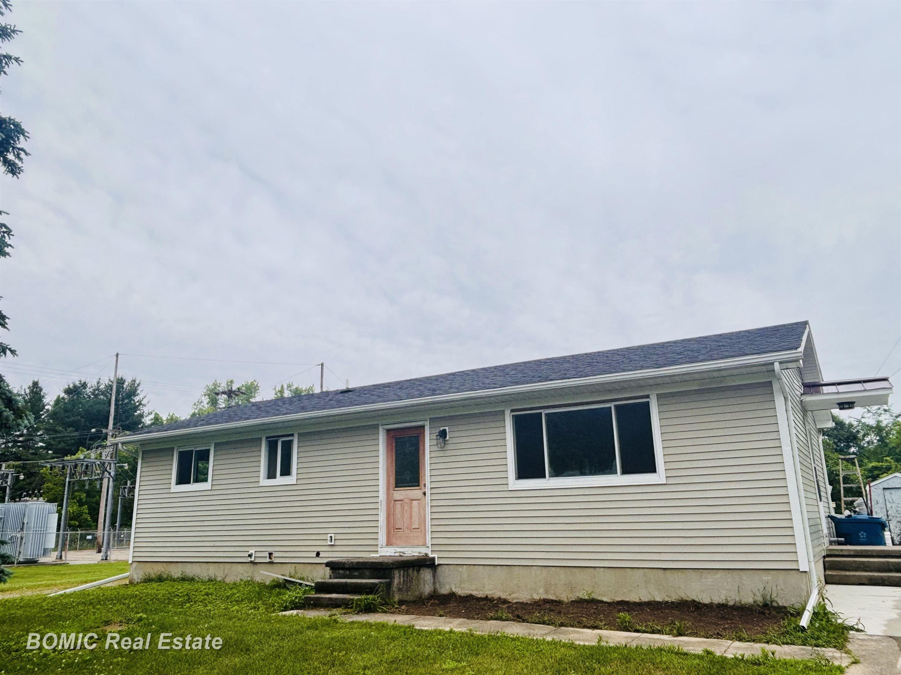 452 Birch Street, Vassar, MI 48768 — front exterior