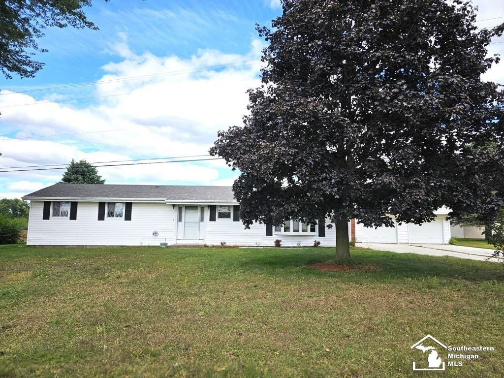 5724 Consear Road, MI 49267 — Photo 2