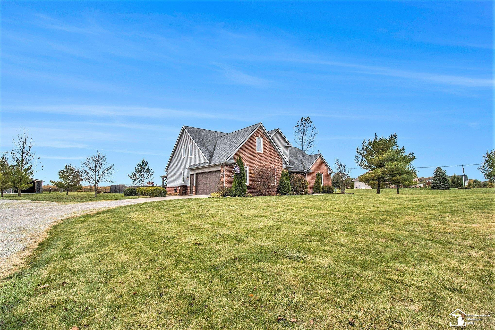 8233 Sylvania Petersburg Road, MI 49267 — Photo 2