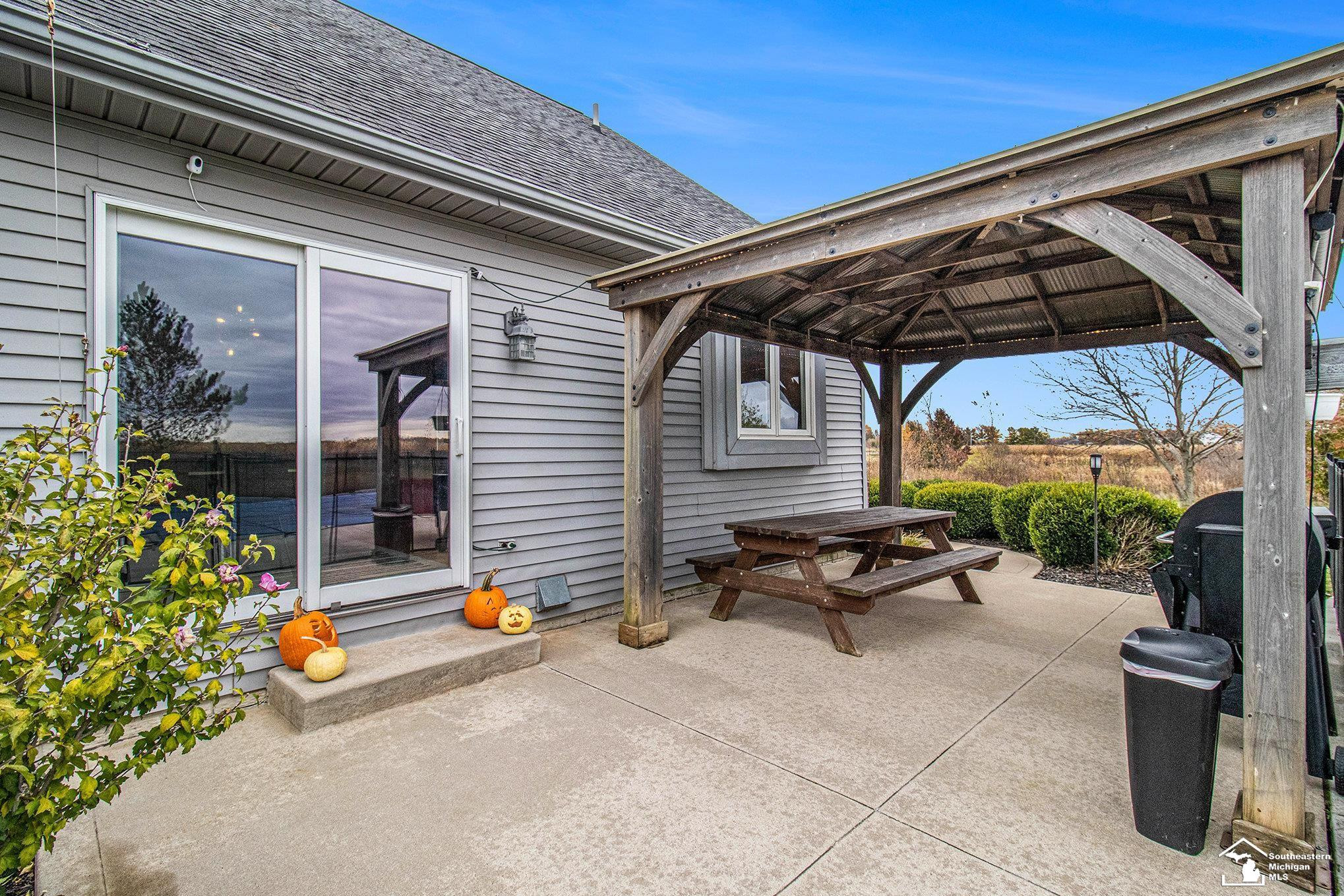 8233 Sylvania Petersburg Road, MI 49267 — Photo 19