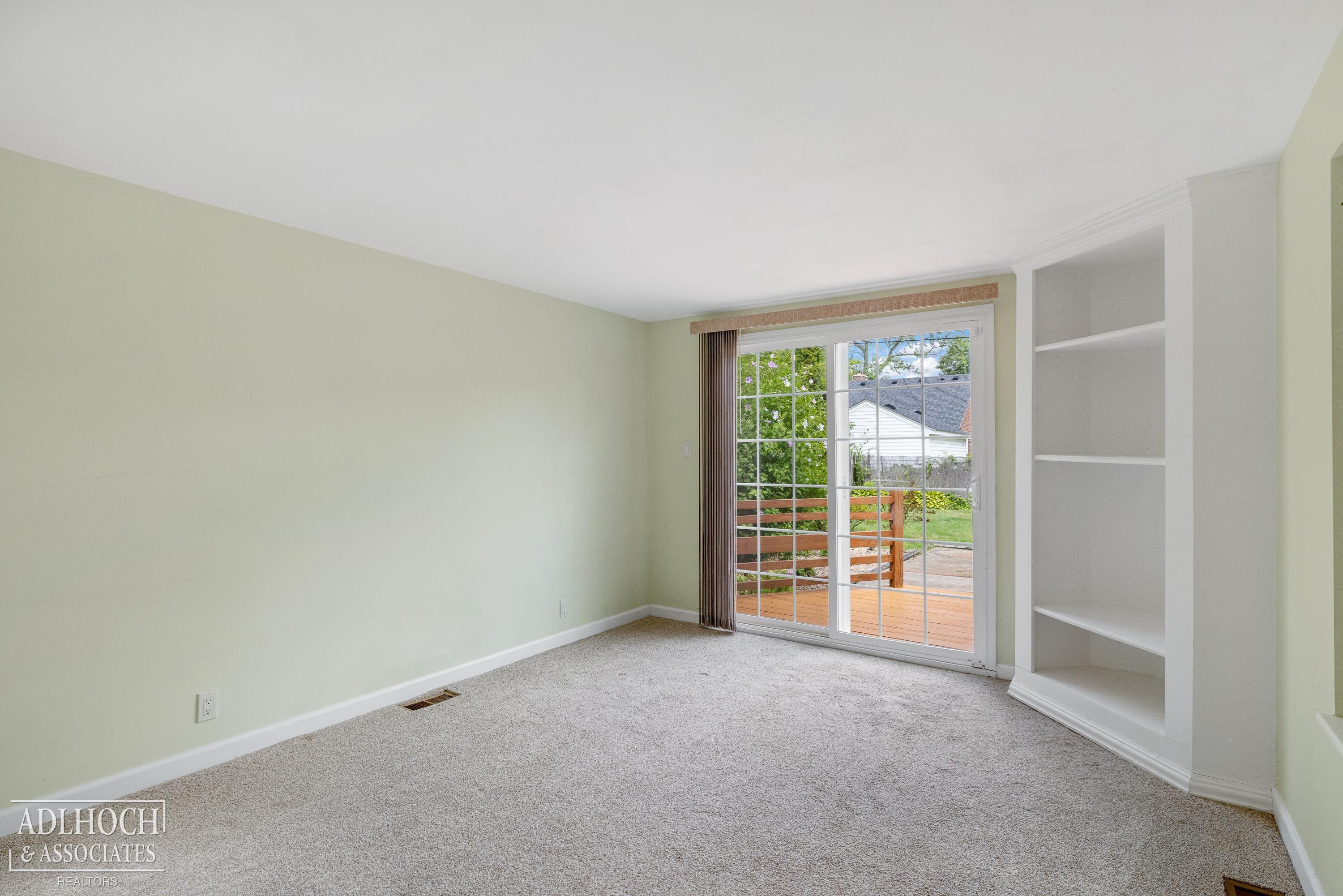 380 Merriweather Road, Grosse Pointe Farms, MI 48236 — Photo 11