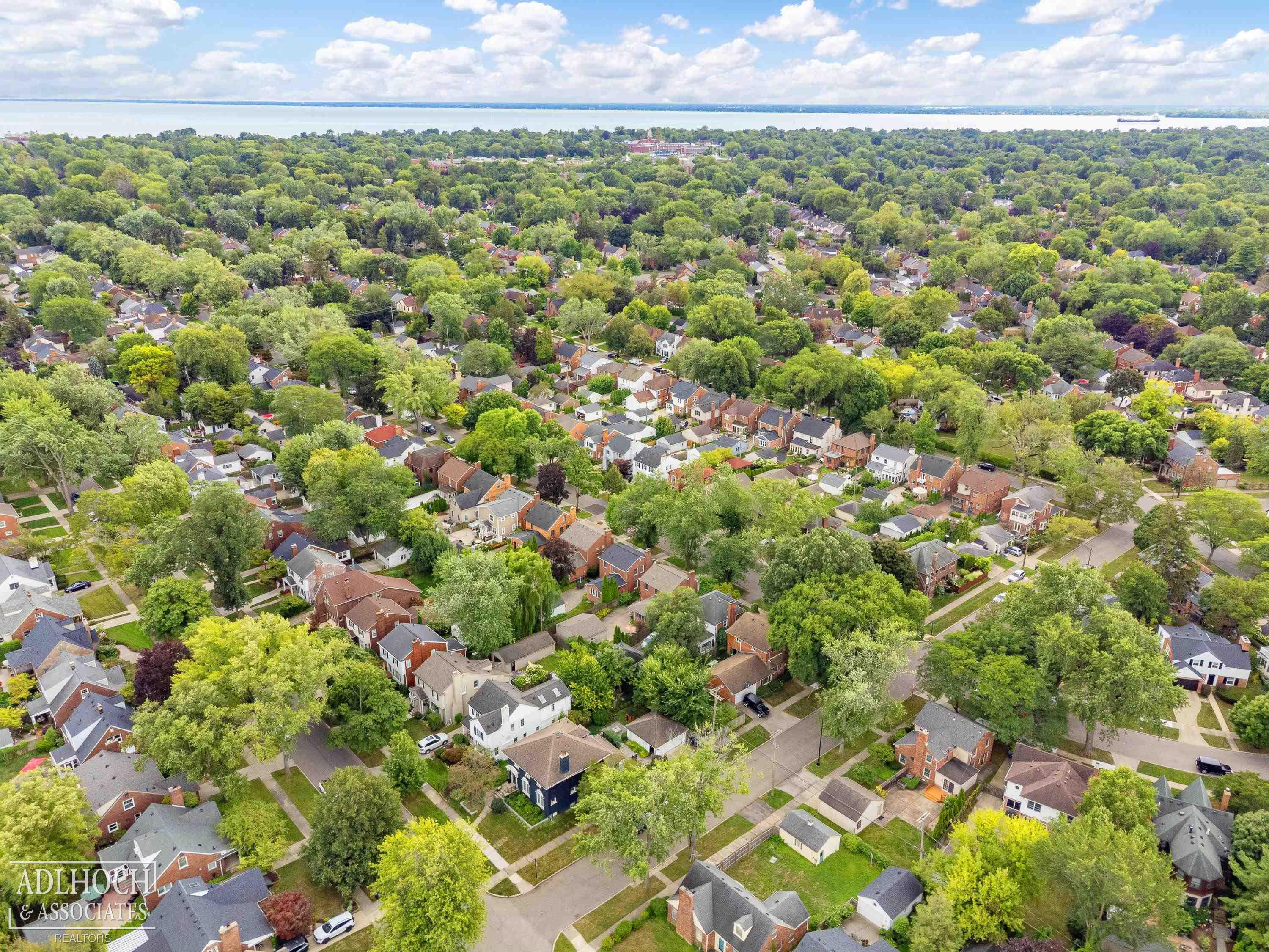 380 Merriweather Road, Grosse Pointe Farms, MI 48236 — Photo 23