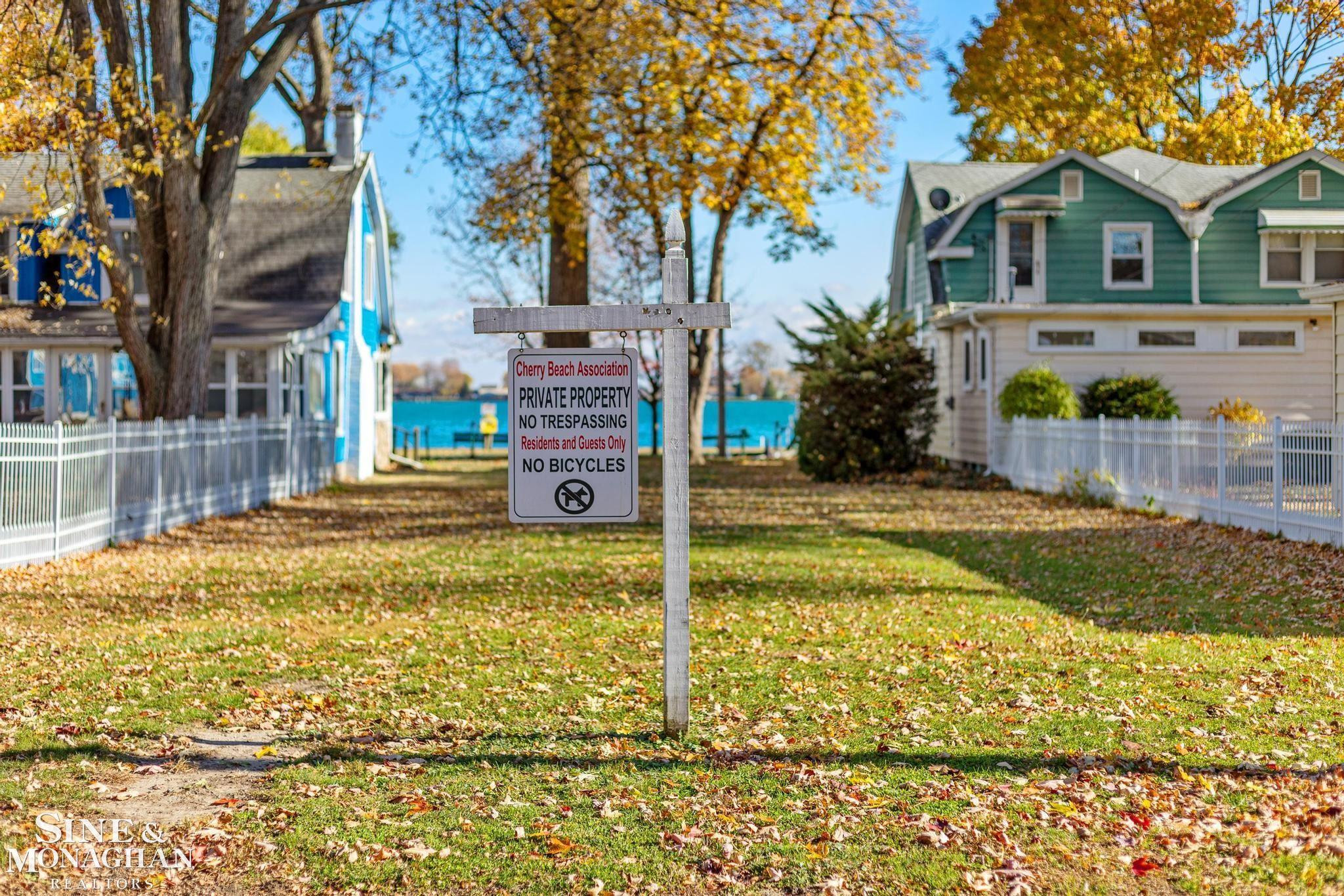470 Little Avenue, MI — Photo 3