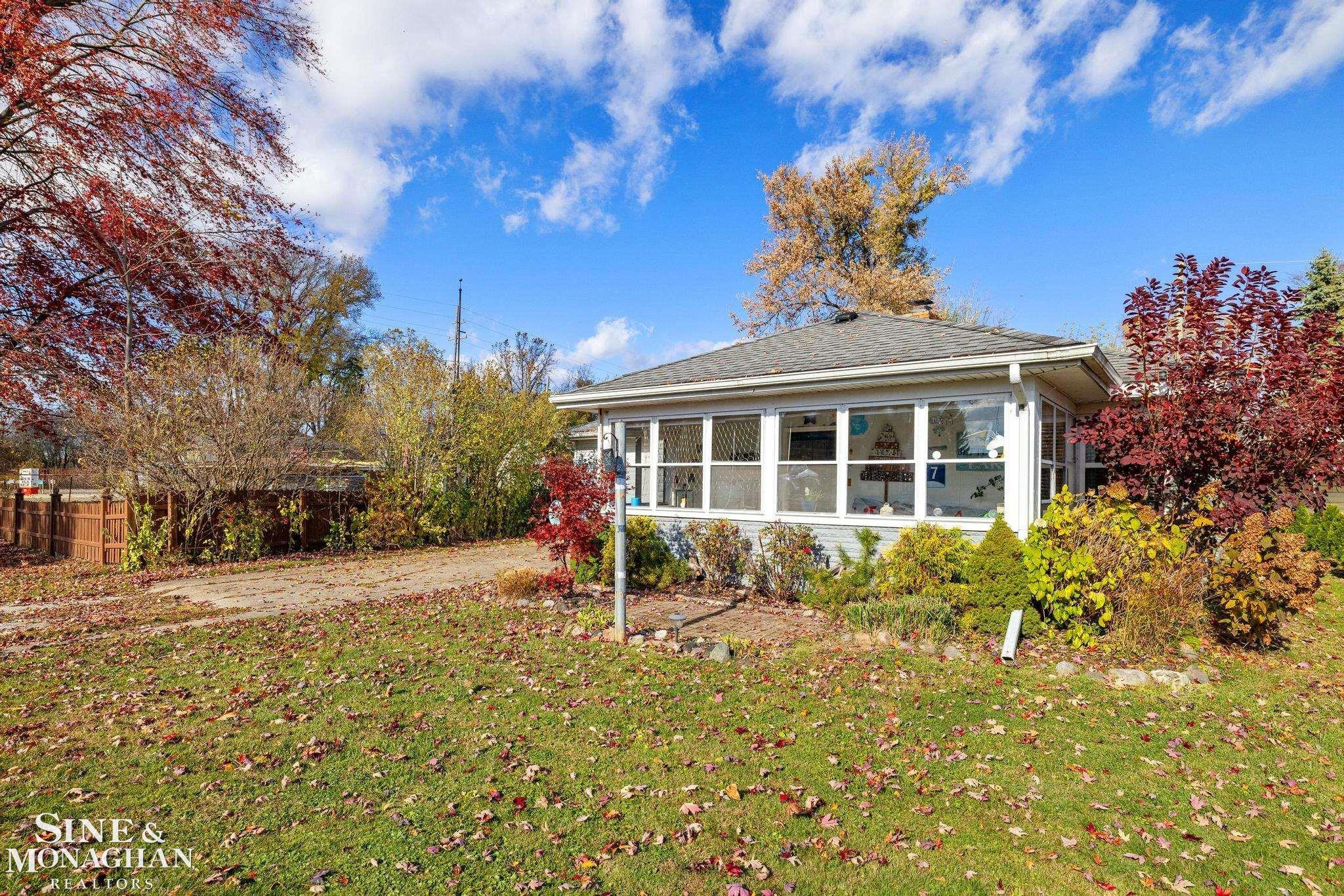 470 Little Avenue, MI — Photo 37