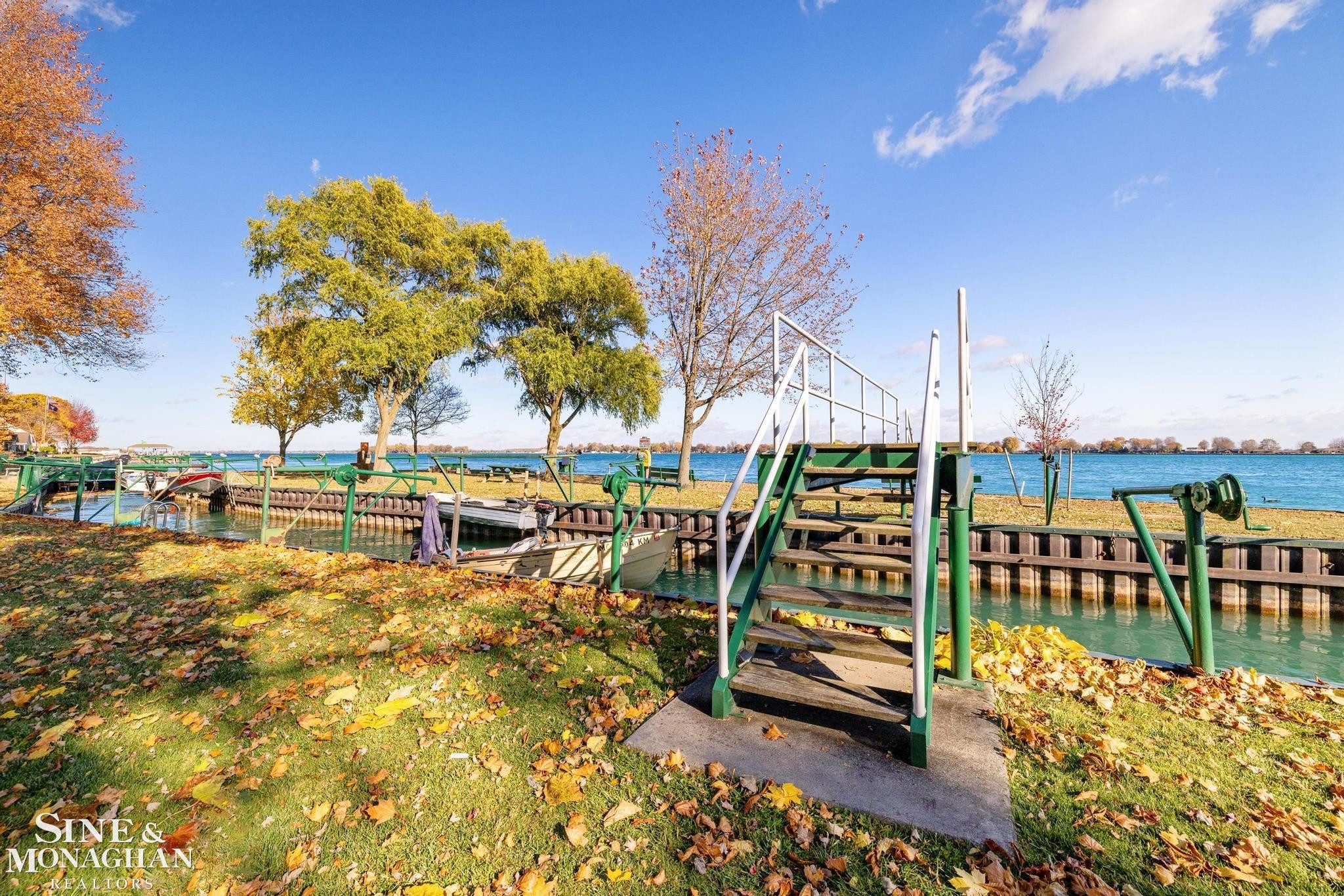 470 Little Avenue, MI — Photo 40