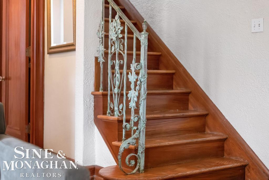 847 Barrington Road, Grosse Pointe Park, MI 48230 — Photo 9