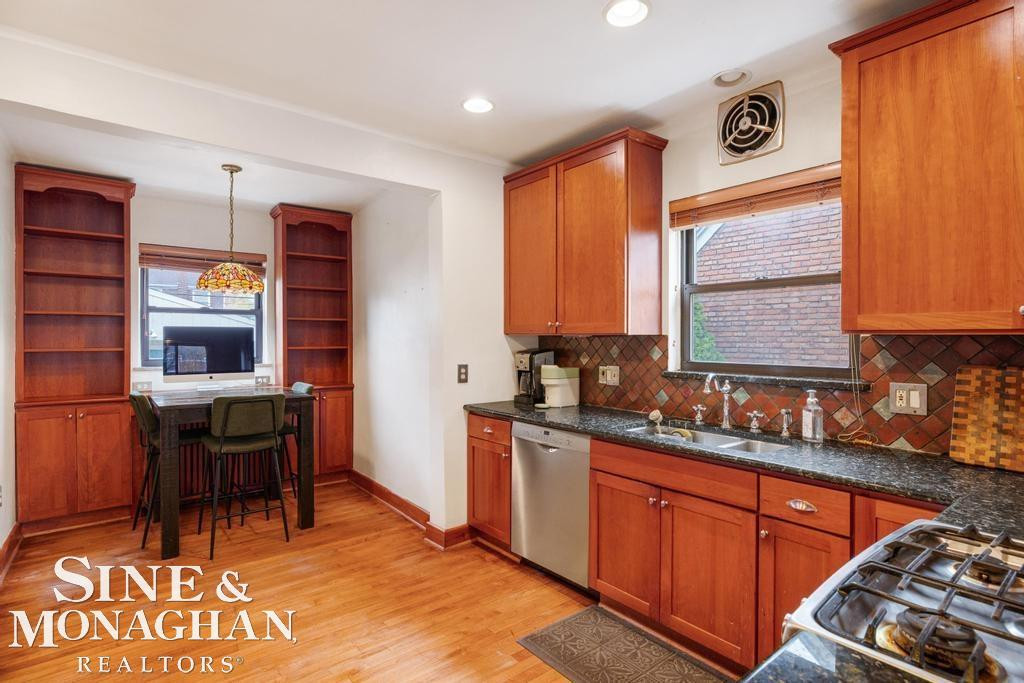 847 Barrington Road, Grosse Pointe Park, MI 48230 — Photo 23