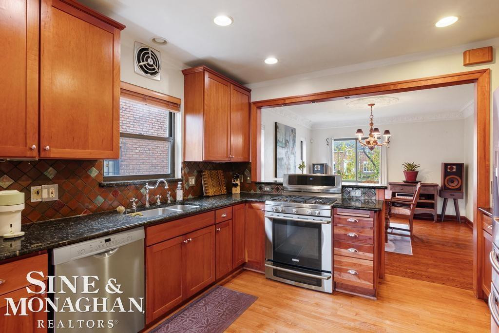 847 Barrington Road, Grosse Pointe Park, MI 48230 — Photo 24