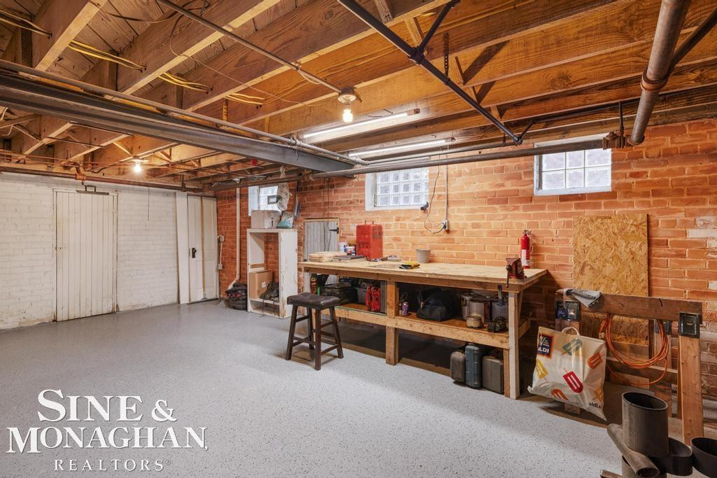 847 Barrington Road, Grosse Pointe Park, MI 48230 — Photo 37
