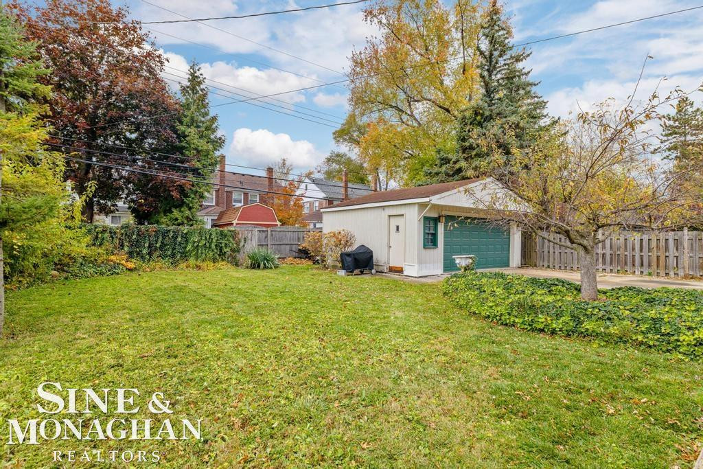 847 Barrington Road, Grosse Pointe Park, MI 48230 — Photo 42