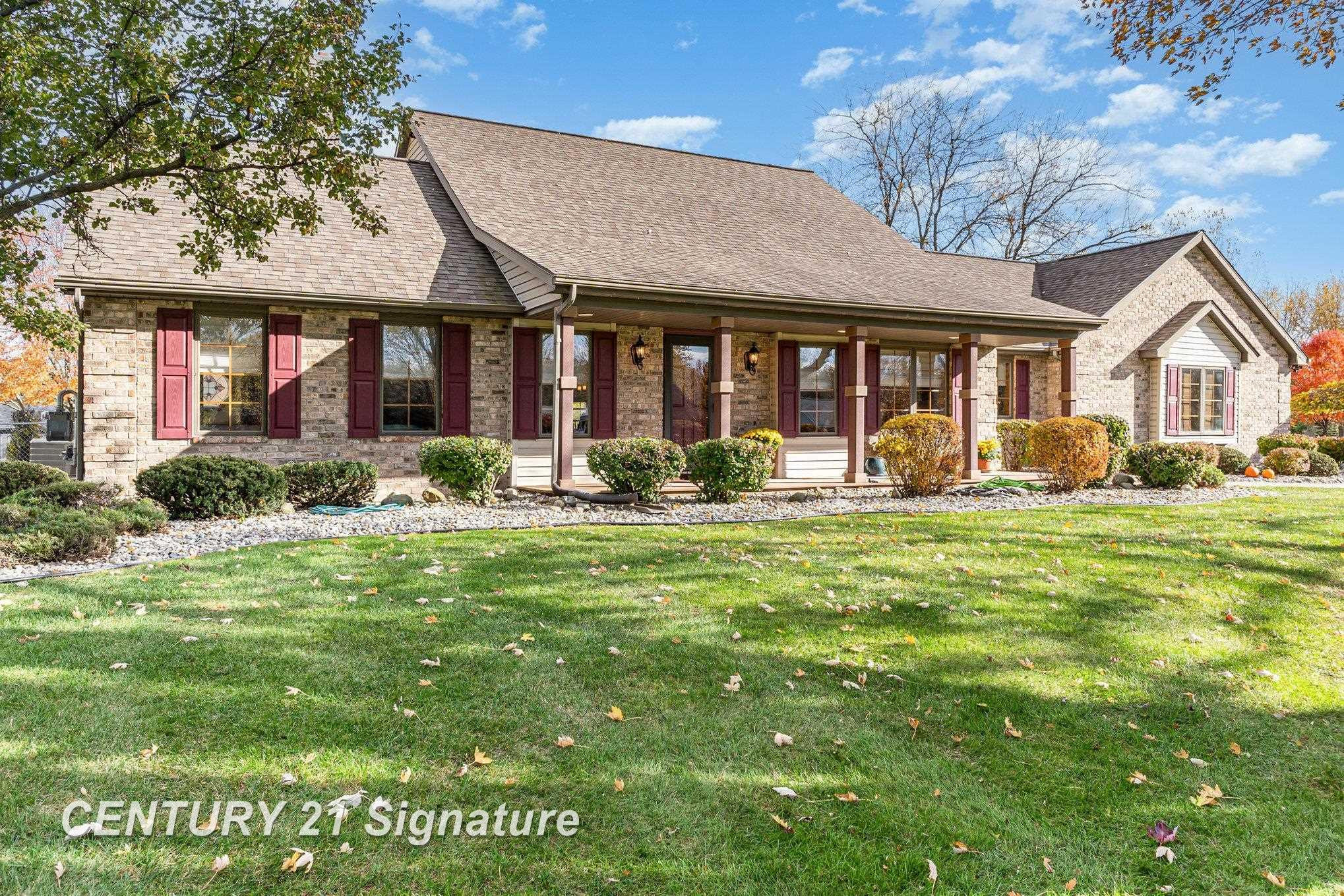 8440 N Gleaner Road, Freeland, MI 48623 — front exterior