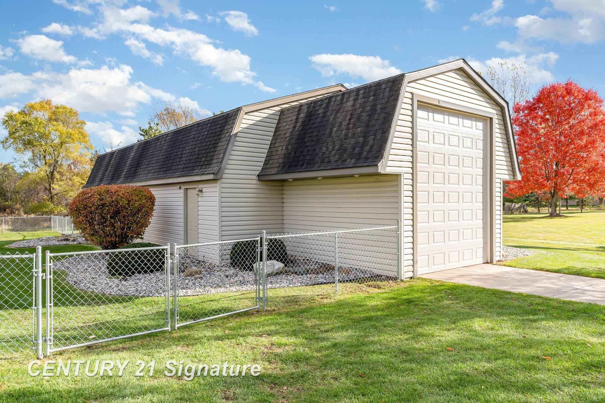 8440 N Gleaner Road, Freeland, MI 48623 — Photo 42