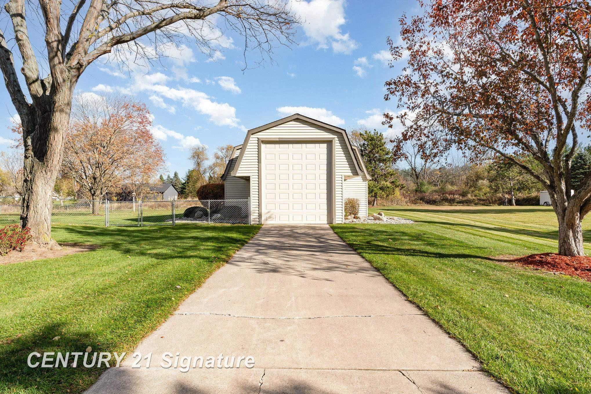8440 N Gleaner Road, Freeland, MI 48623 — Photo 43