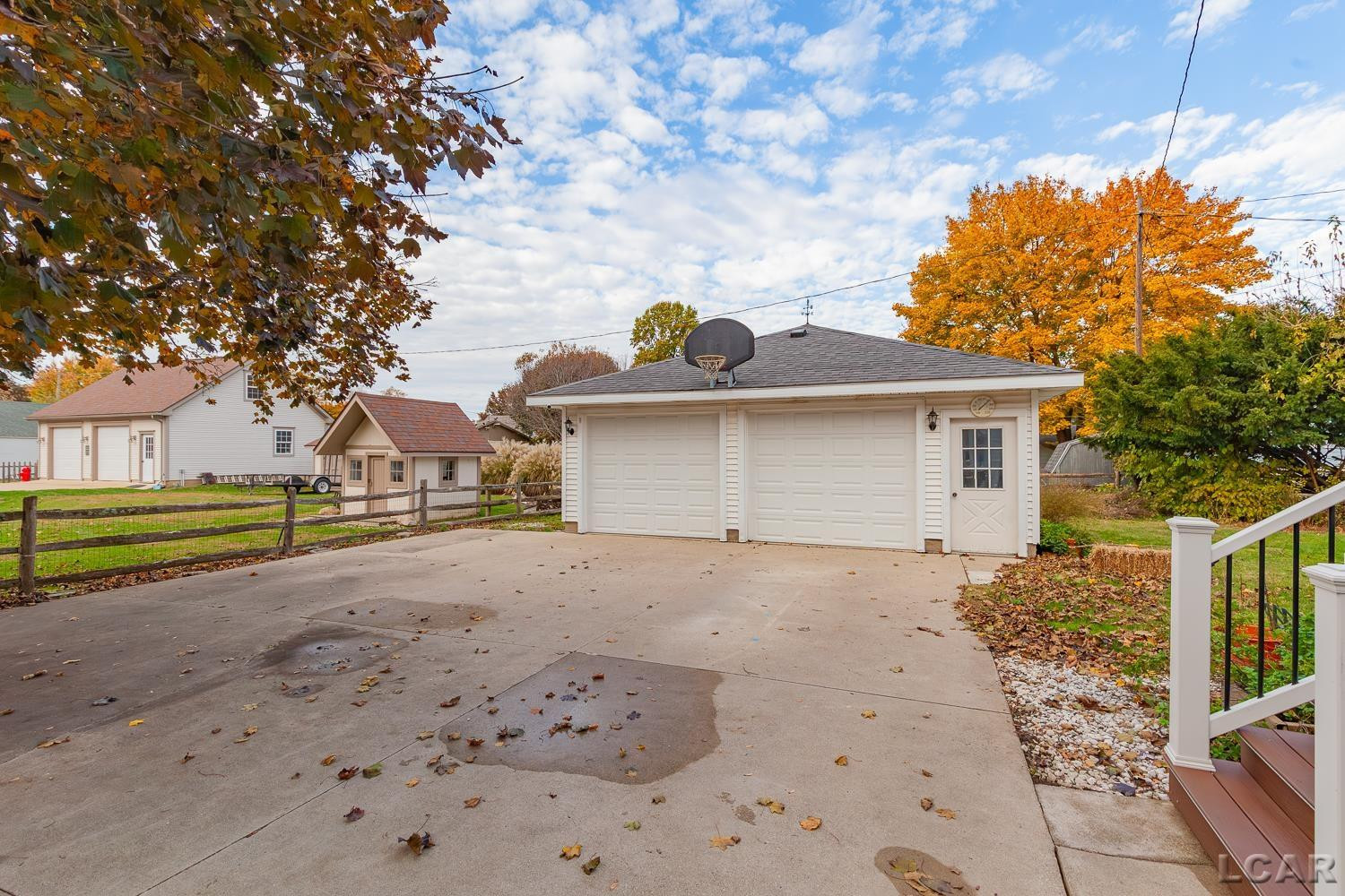 215 White Street, Blissfield, MI 49228 — Photo 37
