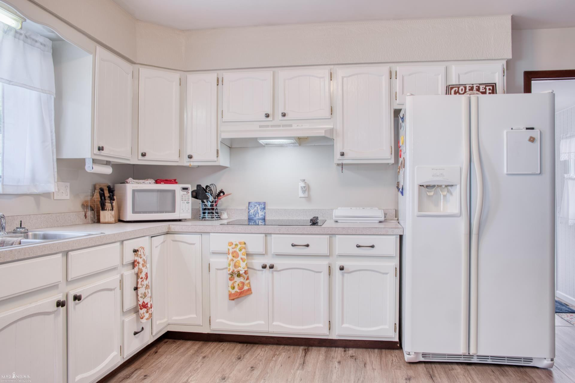 200 N Dutcher Street, Corunna, MI 48817 — Photo 3