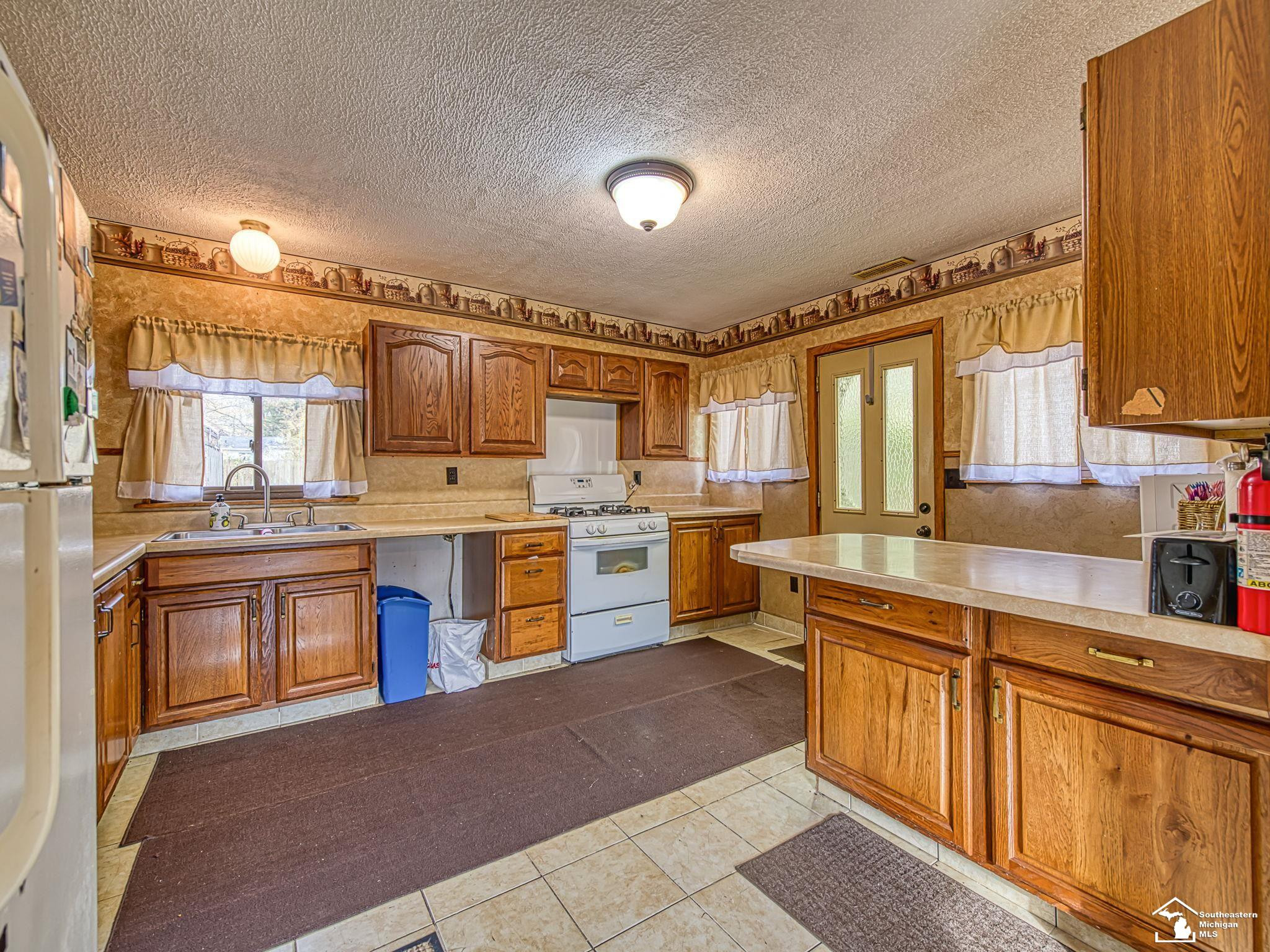 8655 Ida Maybee Road, Monroe, MI 48162 — Photo 18