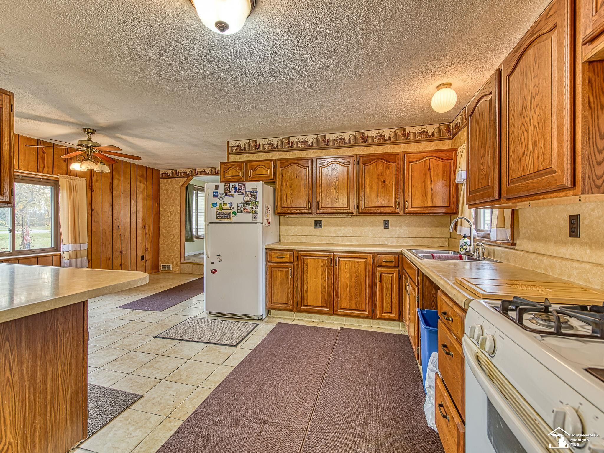 8655 Ida Maybee Road, Monroe, MI 48162 — Photo 19