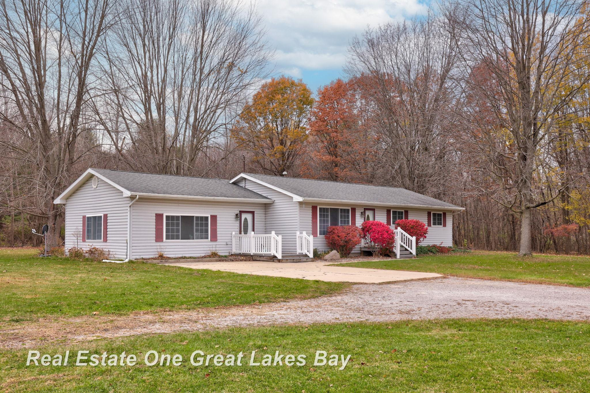 10210 S Brennan Road, Brant, MI 48614 — Photo 3