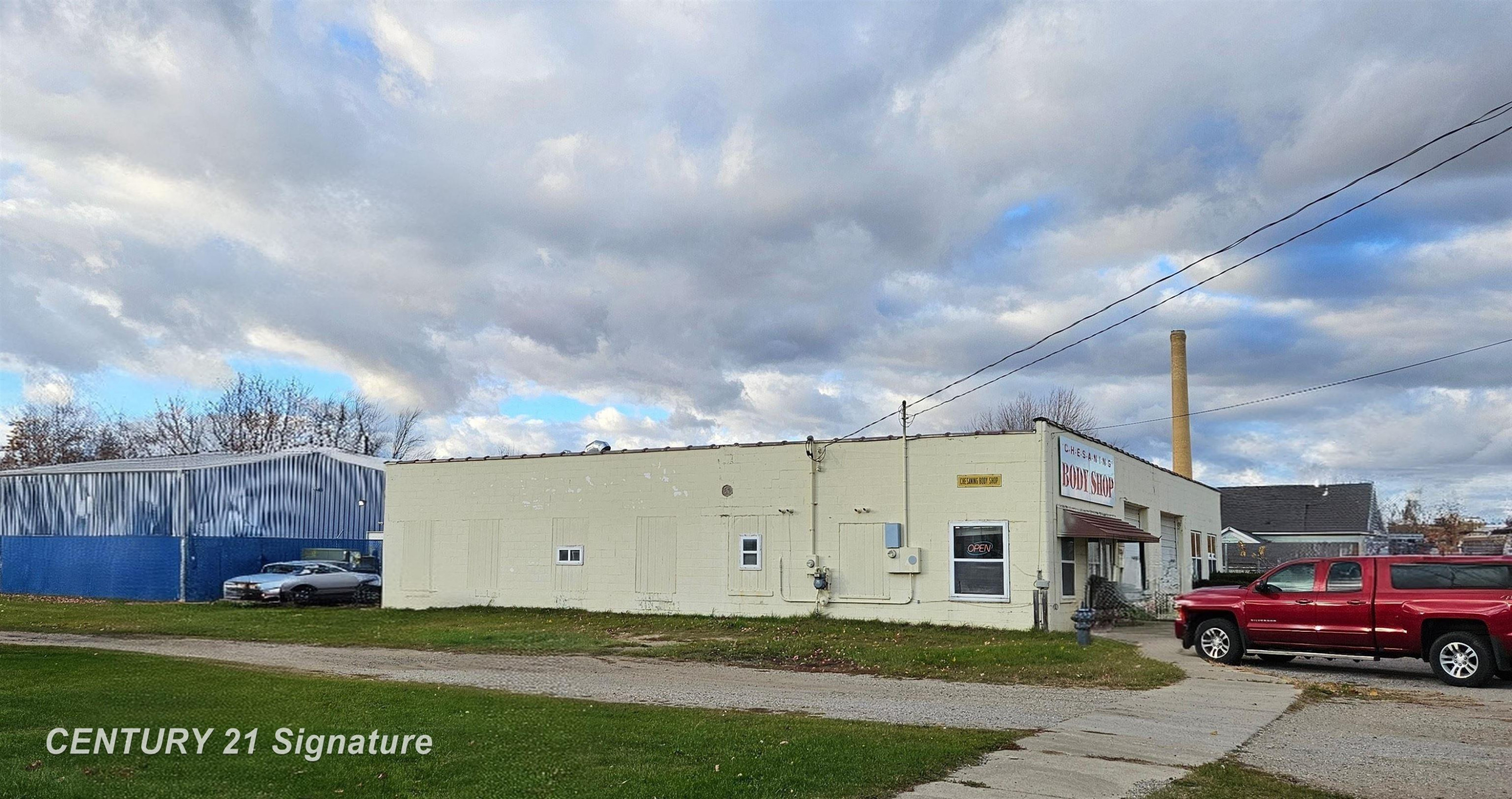 205 N Wood Street, Chesaning, MI 48616 — Photo 3