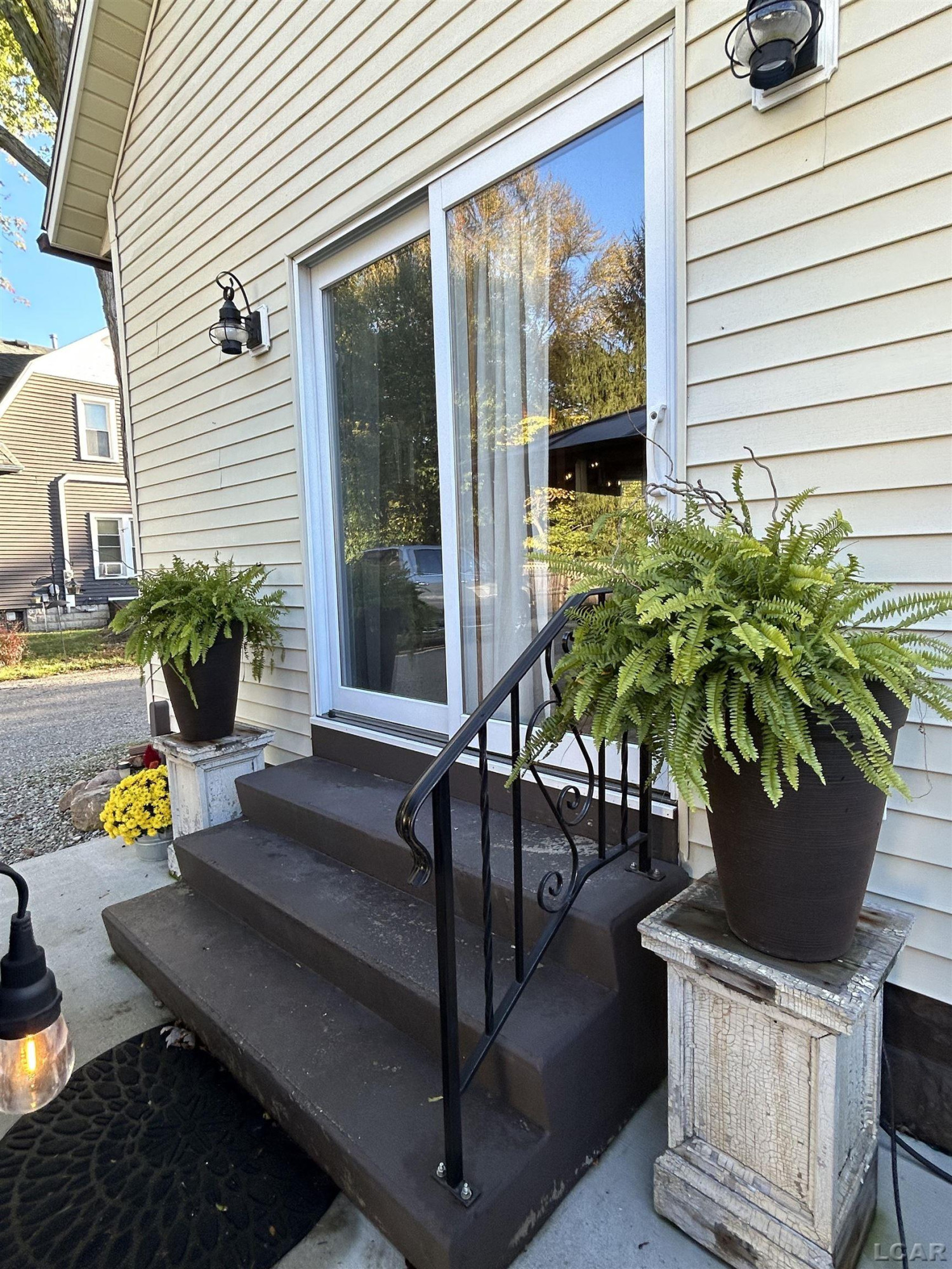 502 Giles Avenue, Blissfield, MI 49228 — Photo 5