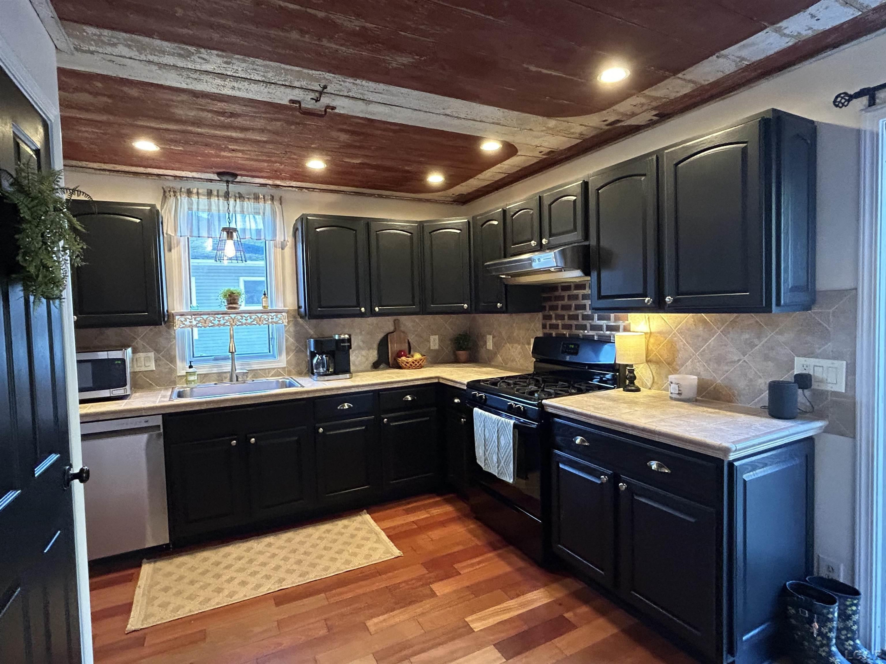 502 Giles Avenue, Blissfield, MI 49228 — Photo 7