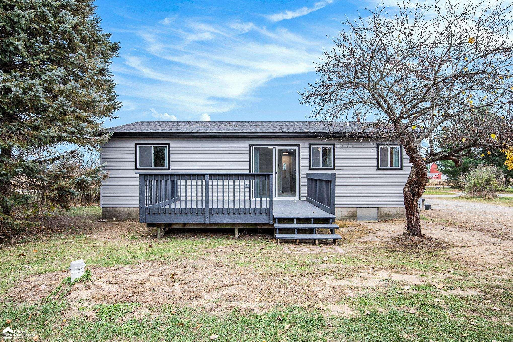 6553 N Lake Road, Otter Lake, MI 48464 — Photo 4