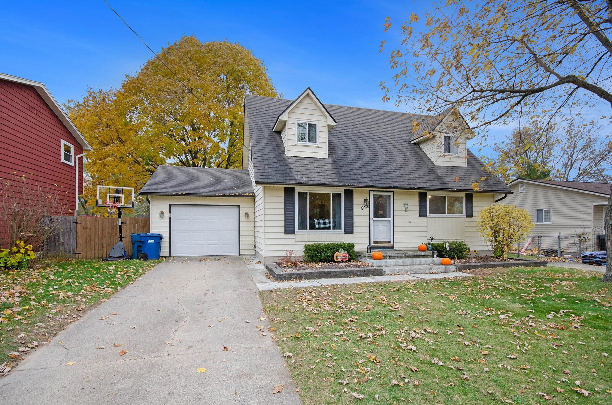313 Airport Drive, Holly, MI 48442 — Photo 3