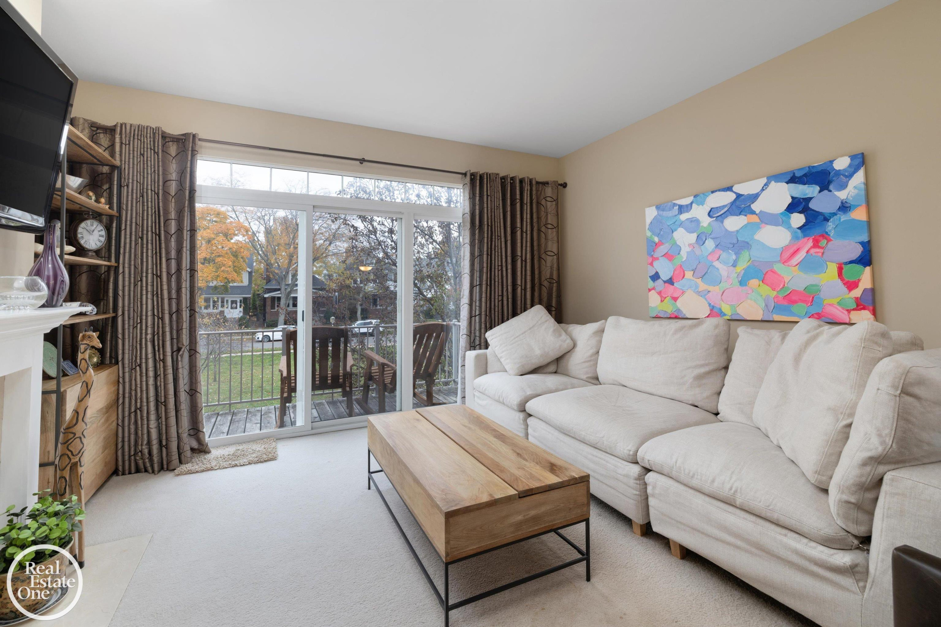 1048 Lakepointe Street, A, Grosse Pointe Park, MI 48230 — Photo 8