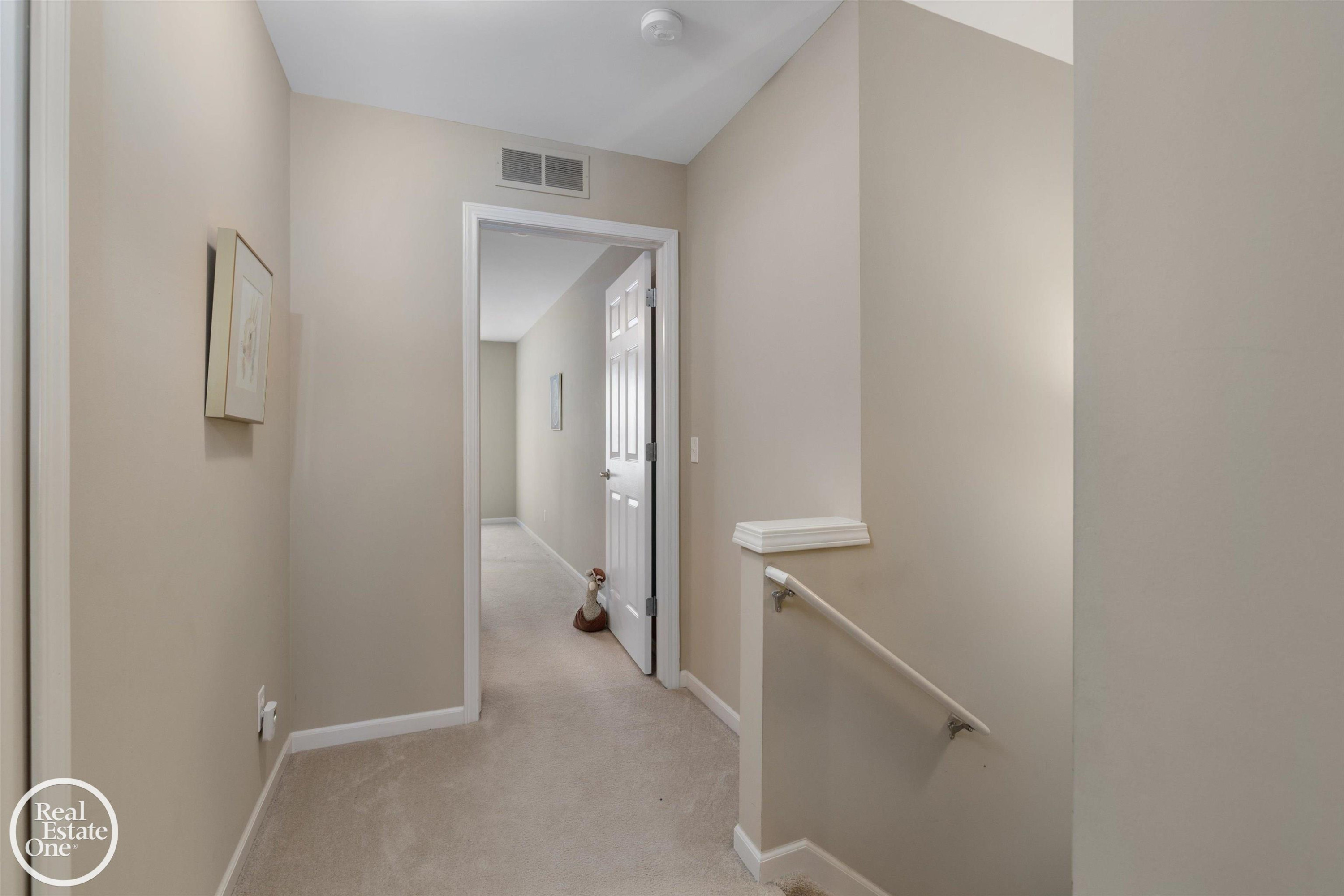 1048 Lakepointe Street, A, Grosse Pointe Park, MI 48230 — Photo 16