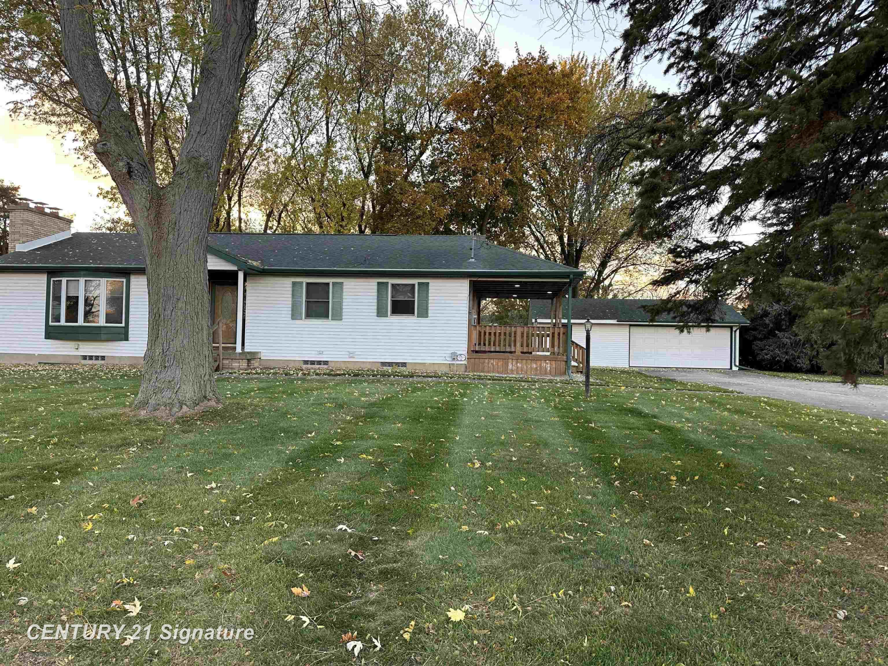 5281 Deland Road, Flushing, MI 48433 — front exterior