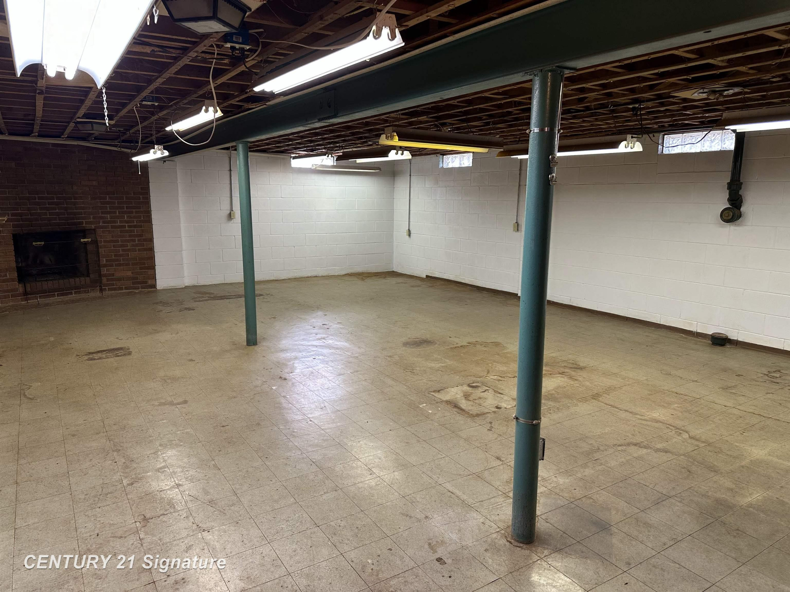 5281 Deland Road, Flushing, MI 48433 — Photo 24