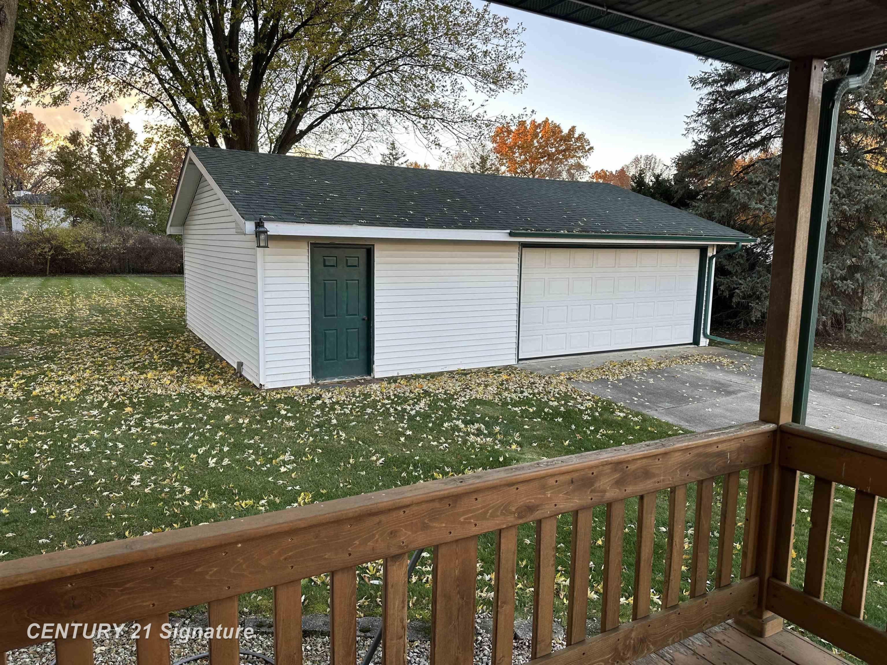 5281 Deland Road, Flushing, MI 48433 — Photo 31