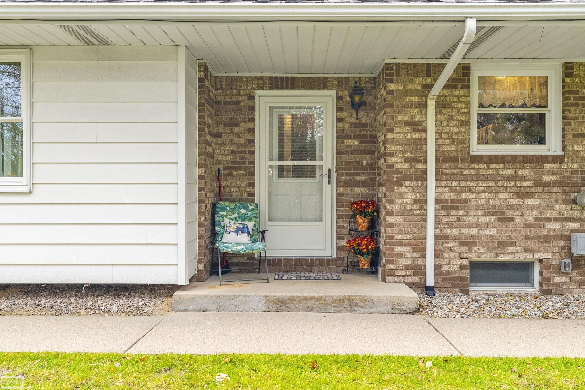 324 N Cedar Street, Imlay City, MI 48444 — Photo 9