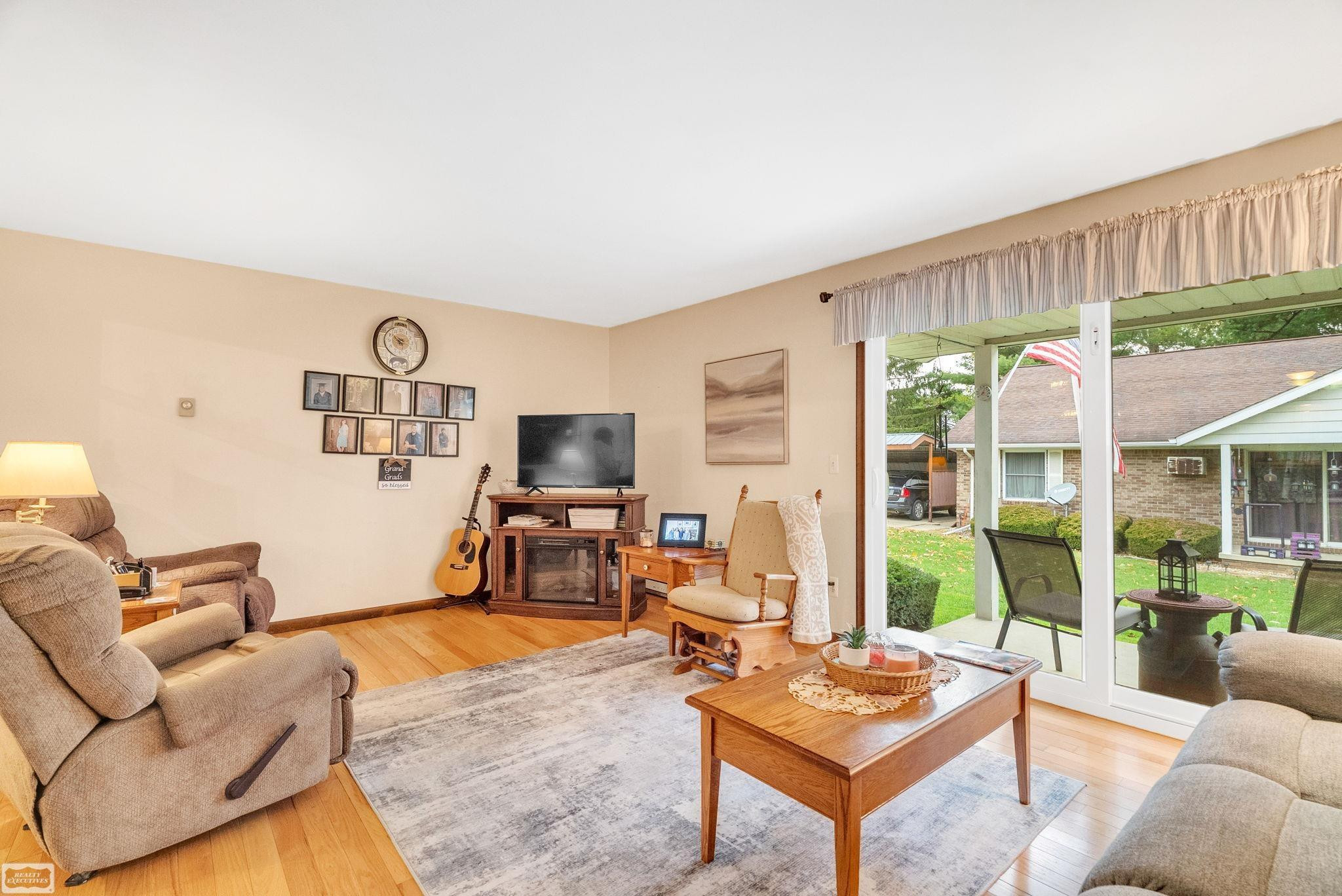 324 N Cedar Street, Imlay City, MI 48444 — Photo 16