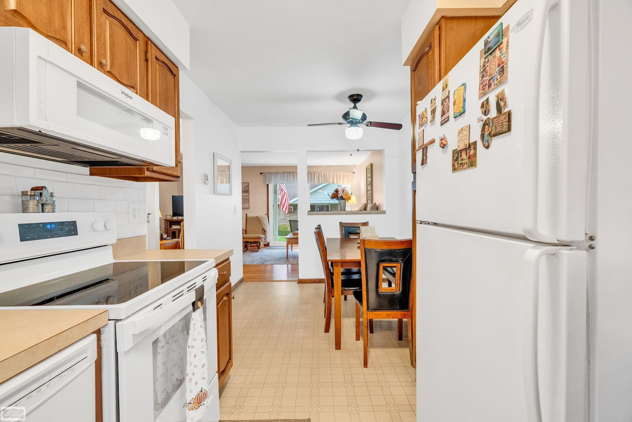 324 N Cedar Street, Imlay City, MI 48444 — Photo 18