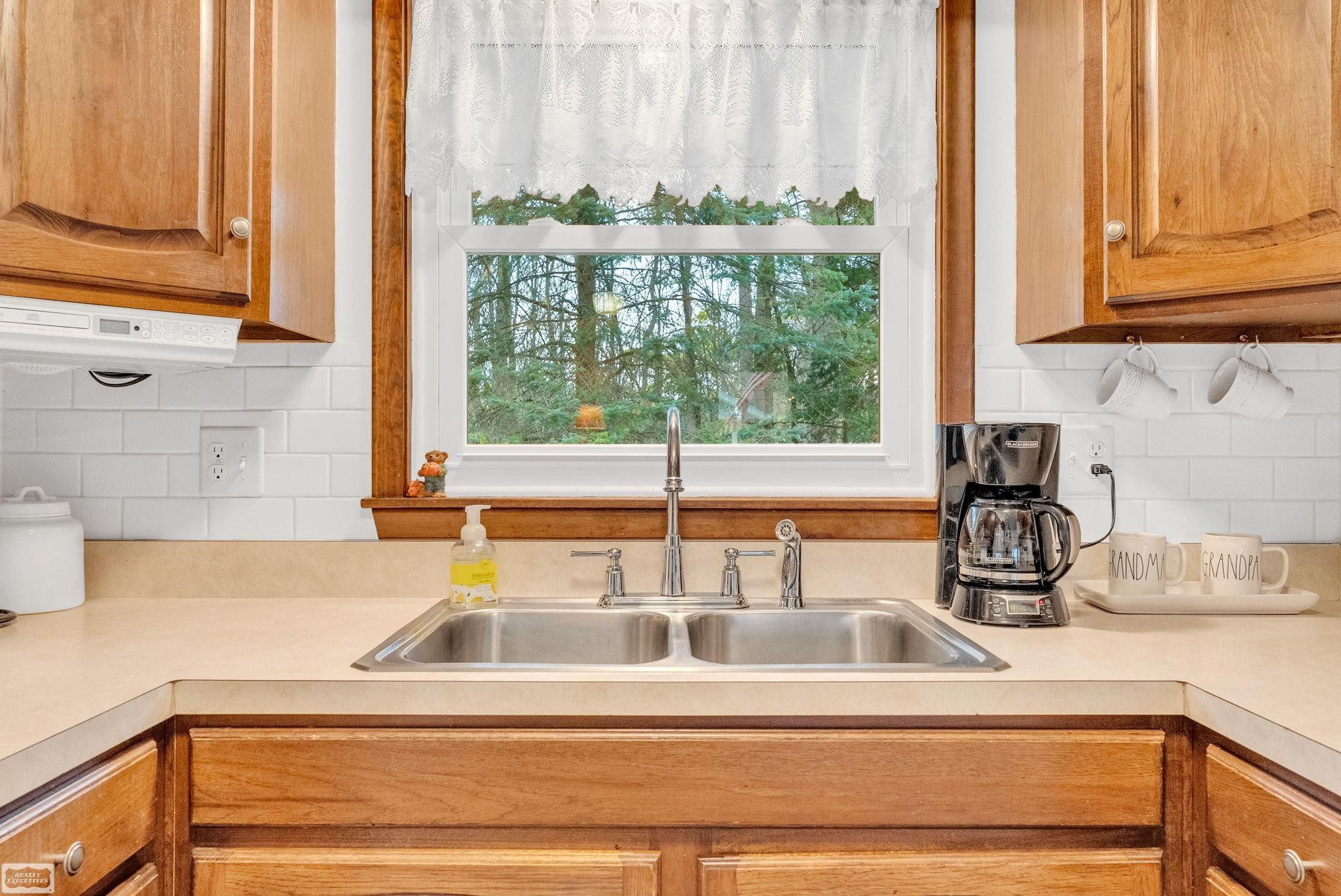 324 N Cedar Street, Imlay City, MI 48444 — Photo 19