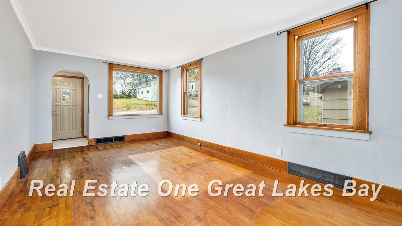 622 E Grant Street, Iron Mountain, MI 49801 — Photo 4