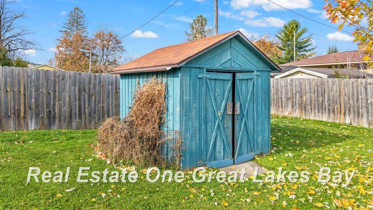 622 E Grant Street, Iron Mountain, MI 49801 — Photo 25