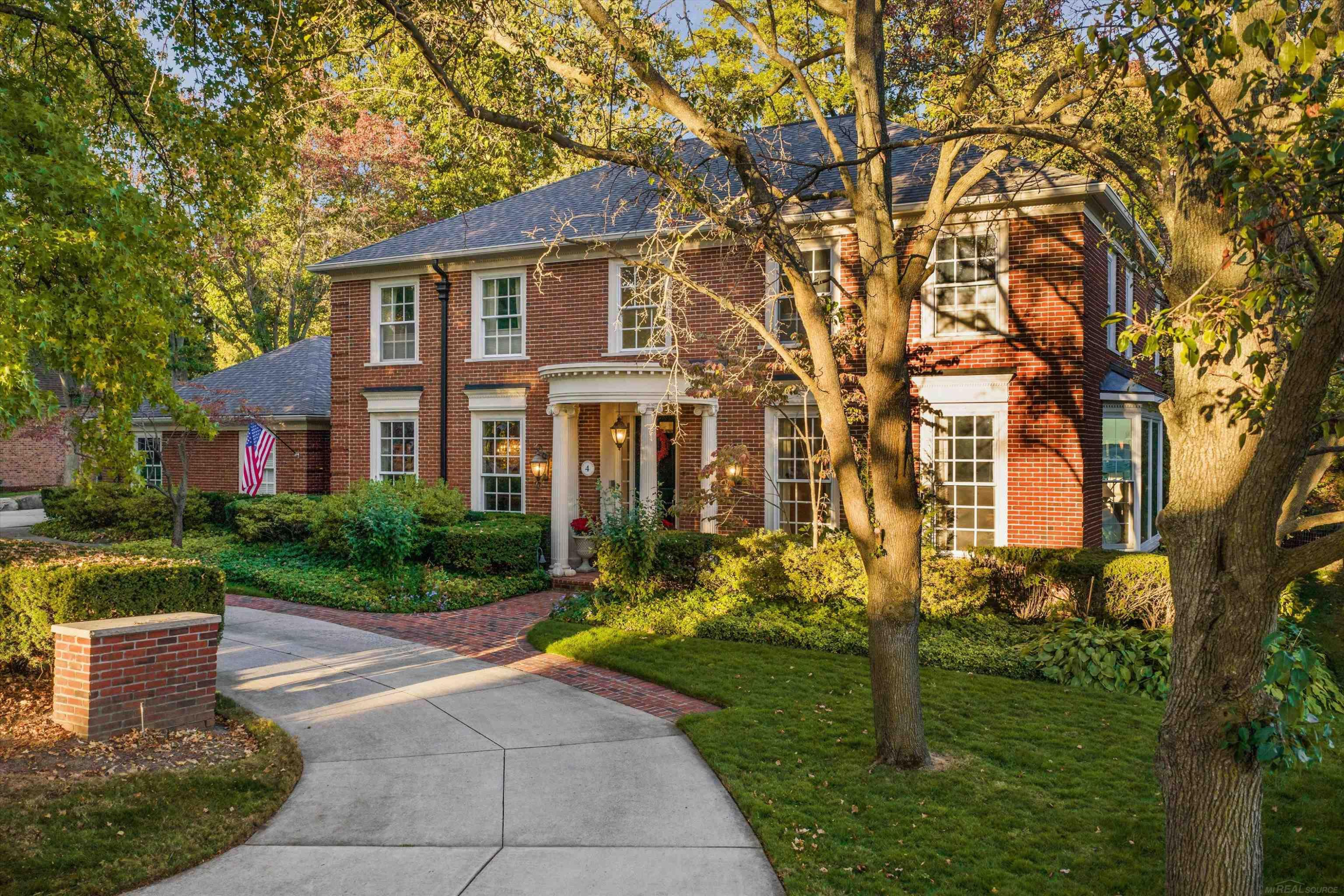 4 Cameron Place, Grosse Pointe, MI 48230 — front exterior